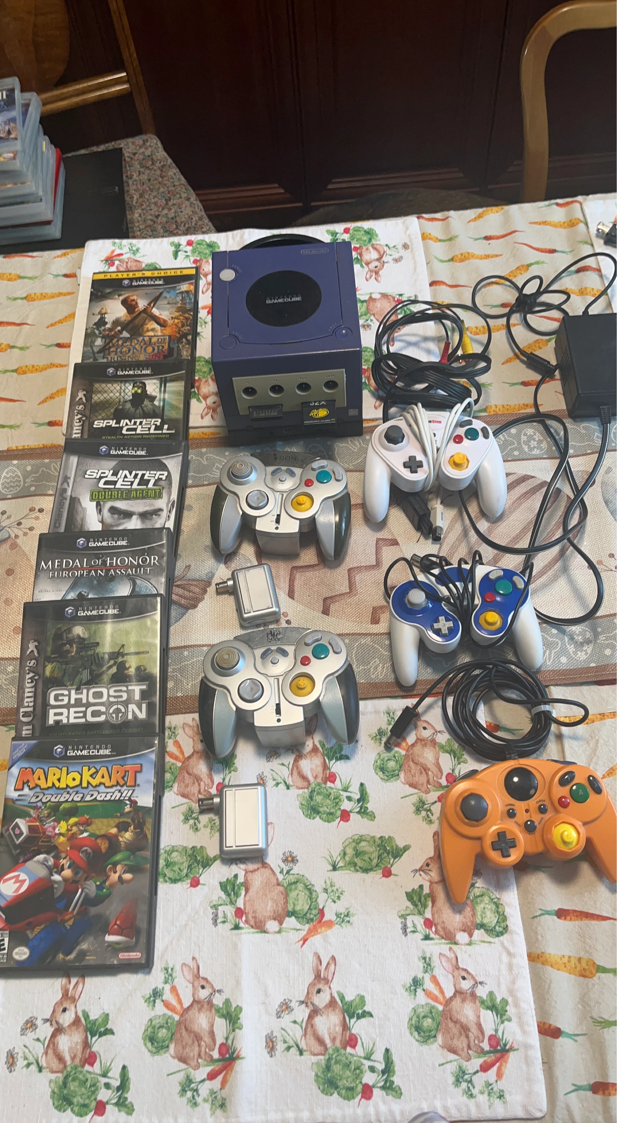 Nintendo GameCube Console with Games and Controllers - photo 2
