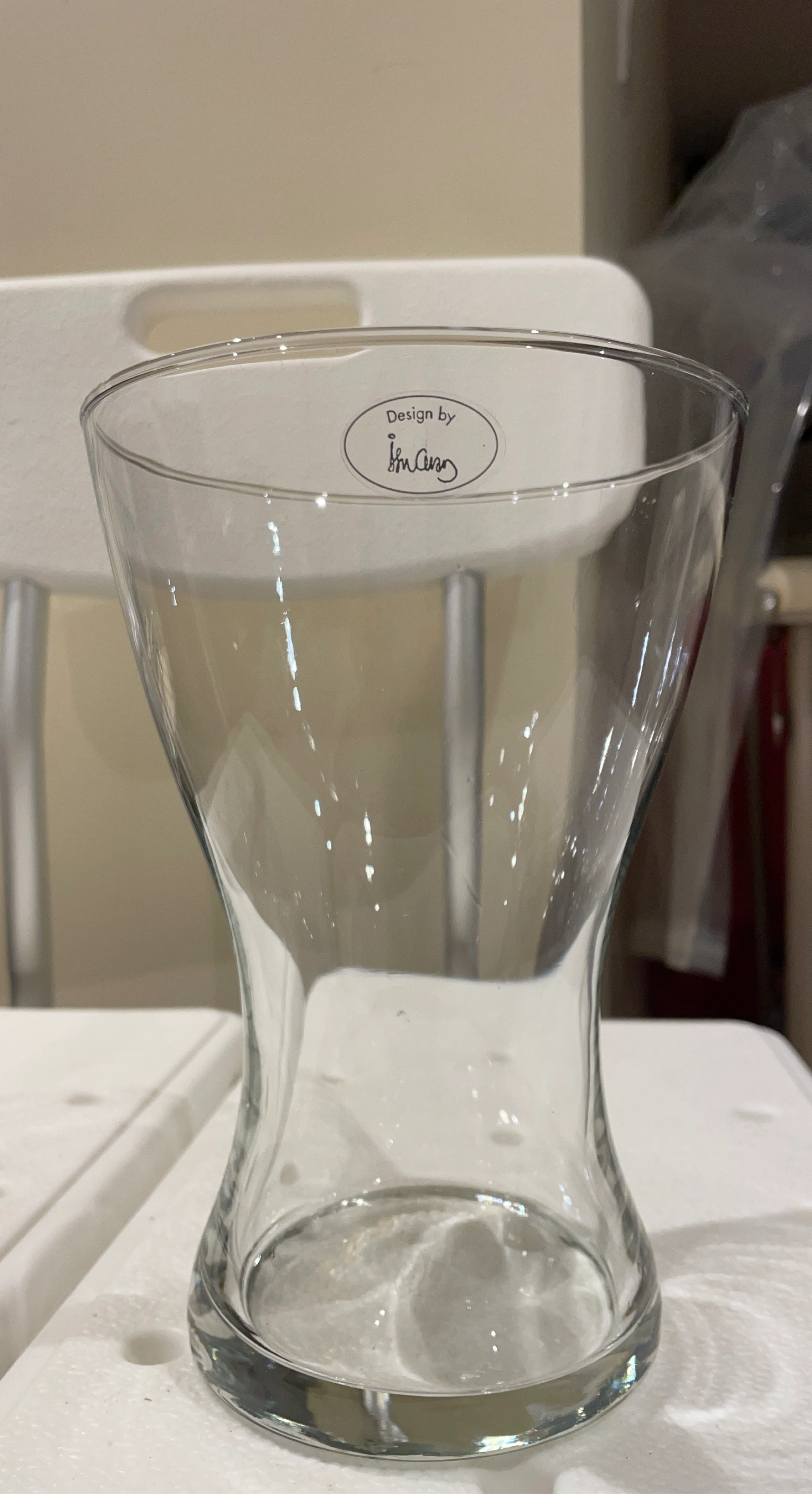 Clear Glass Vase Design by Tim G.