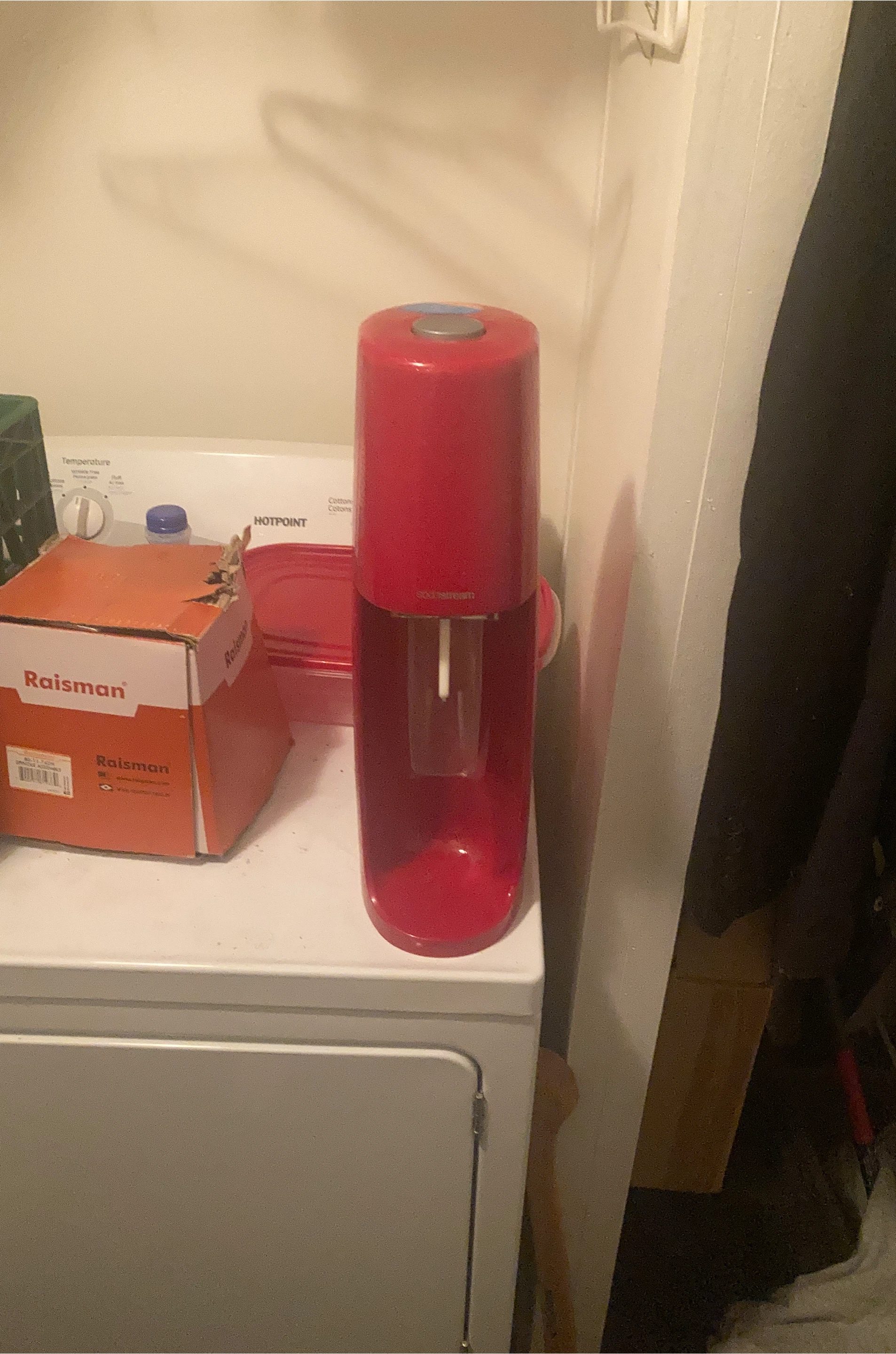 SodaStream Spirit Sparkling Water Maker