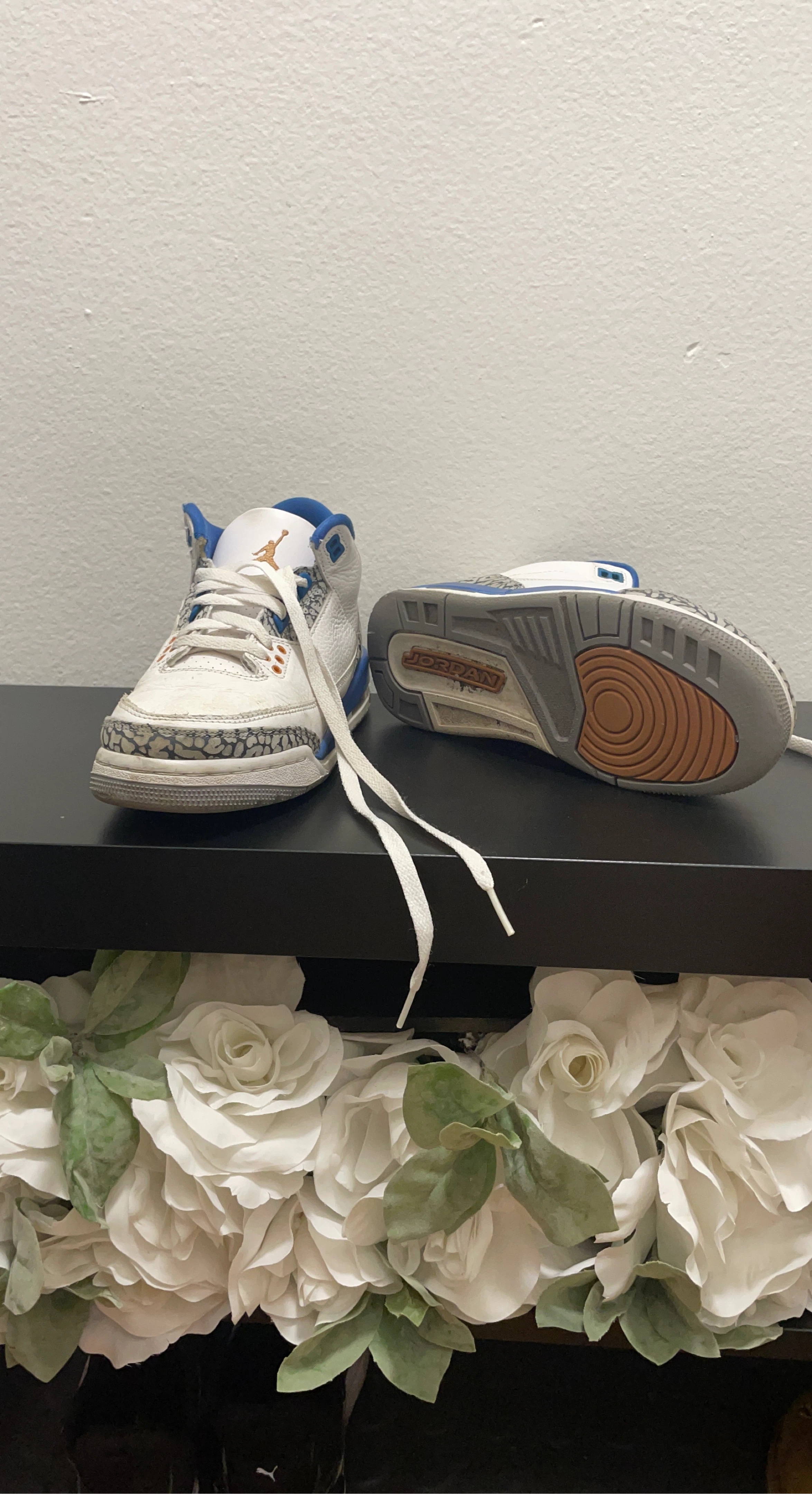 Jordan 3 Retro White Blue Sneakers