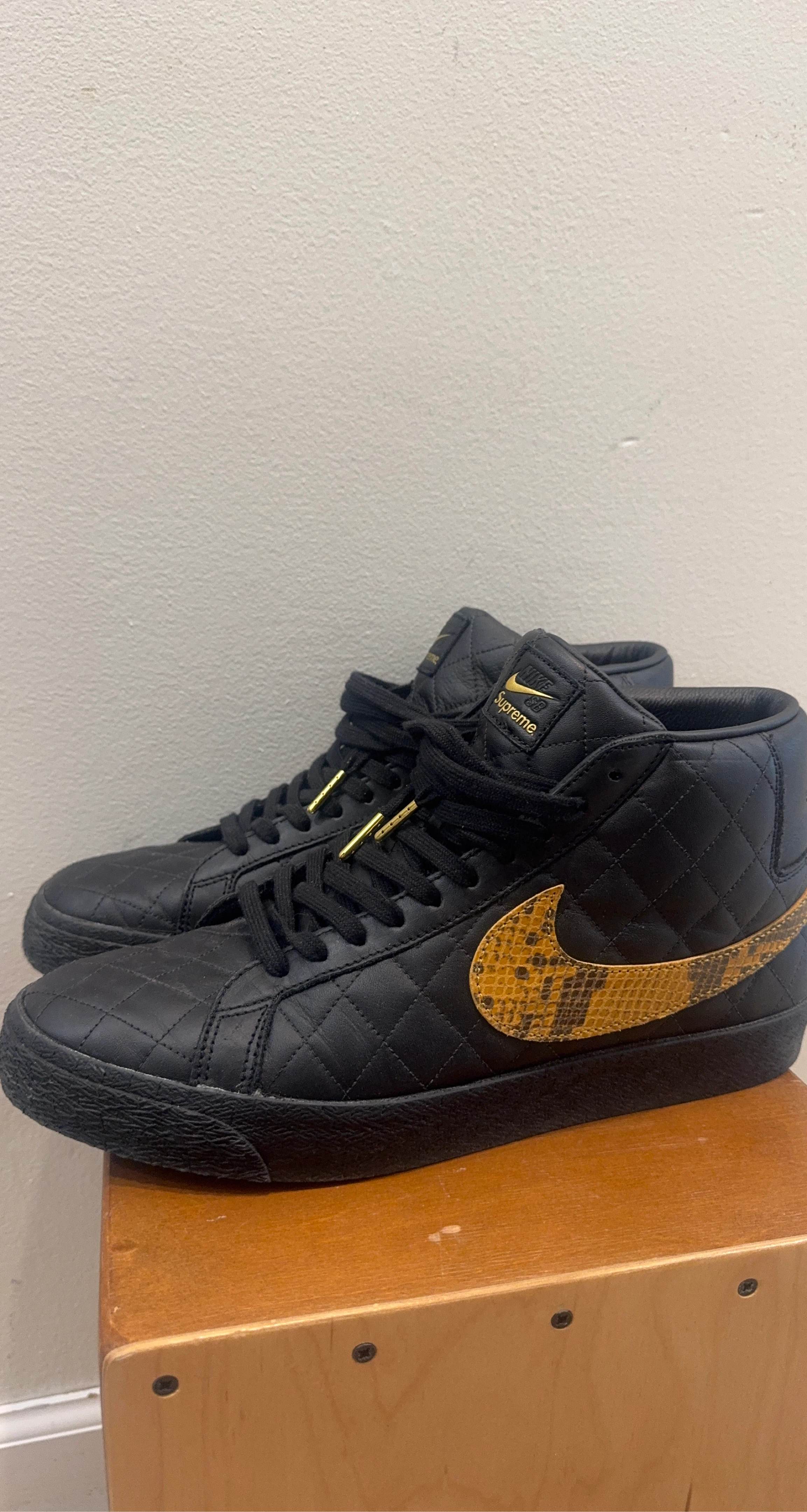 Nike Supreme Blazer Mid QS "Snakeskin" Black Gold Size 10 Men's