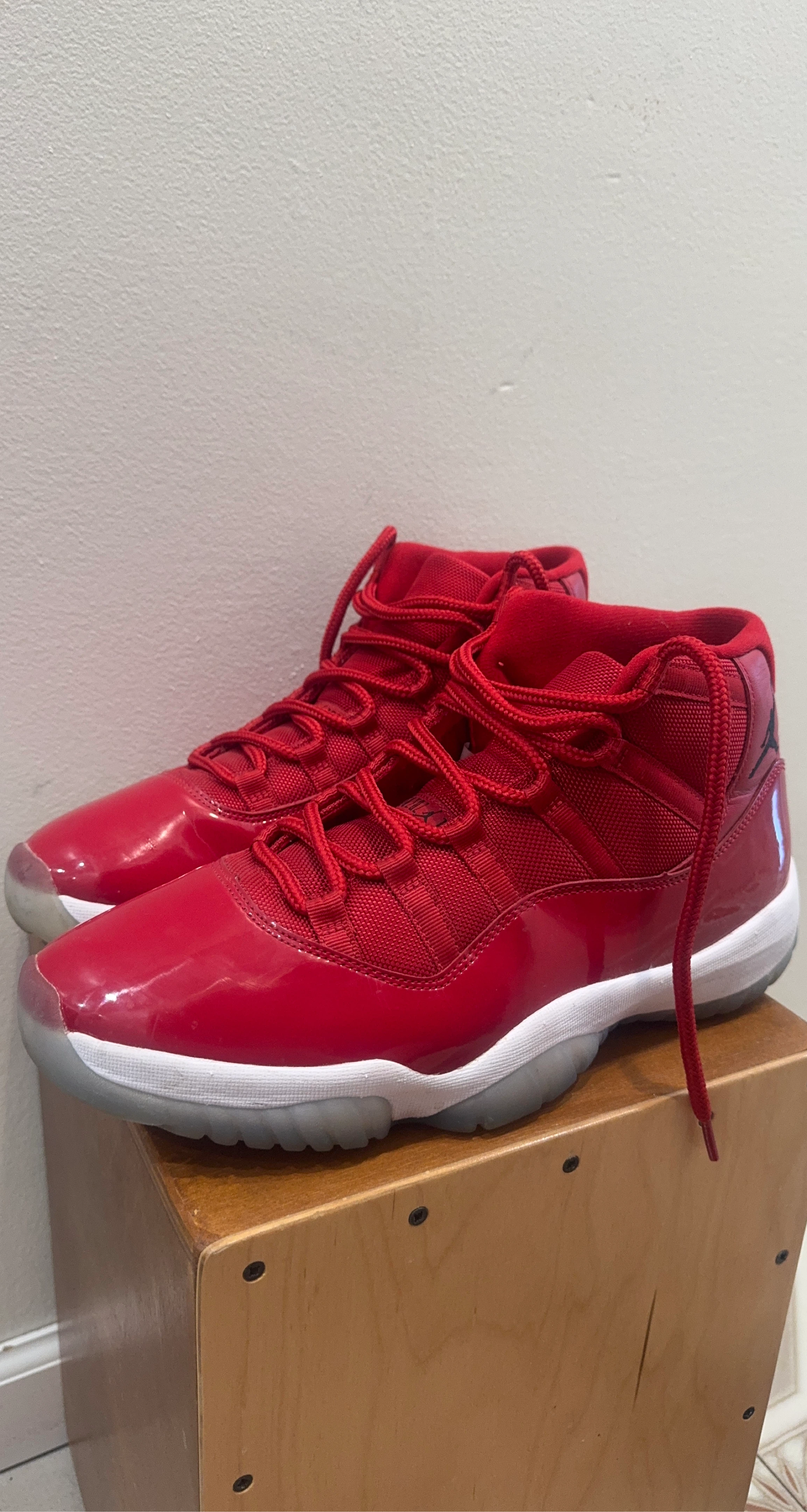 Air Jordan 11 Retro Red Mens Basketball Shoes Size 11.5
