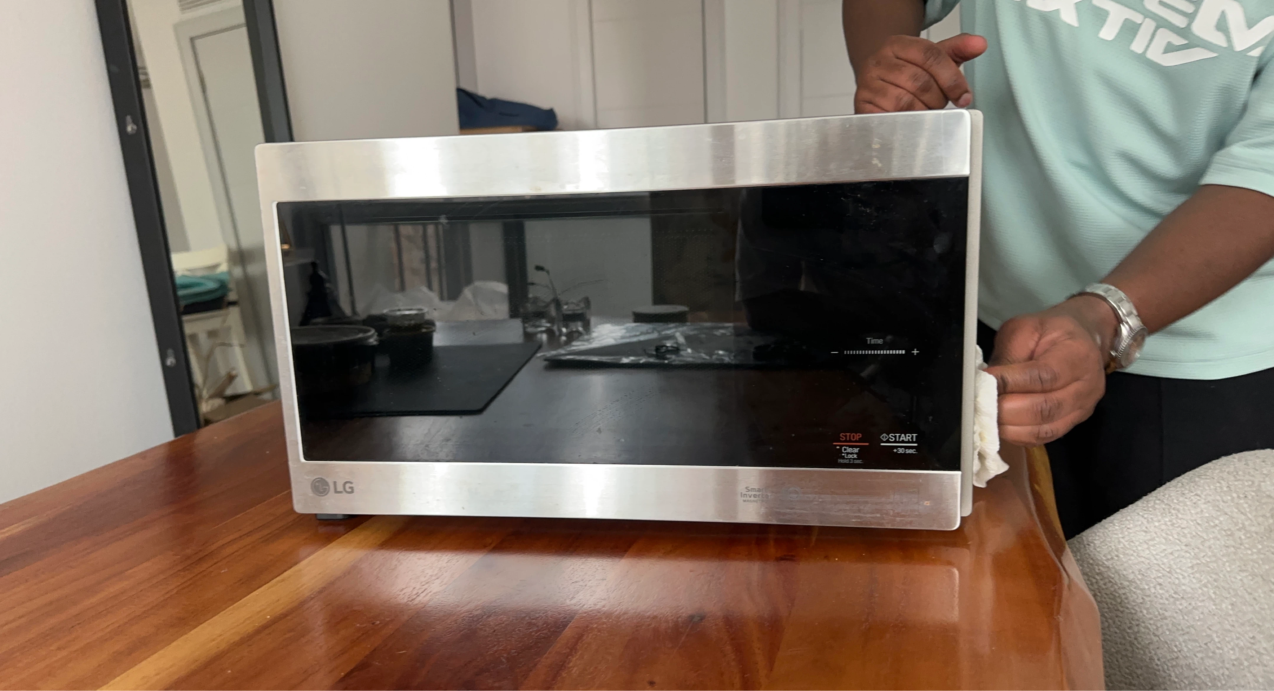 LG Microwave