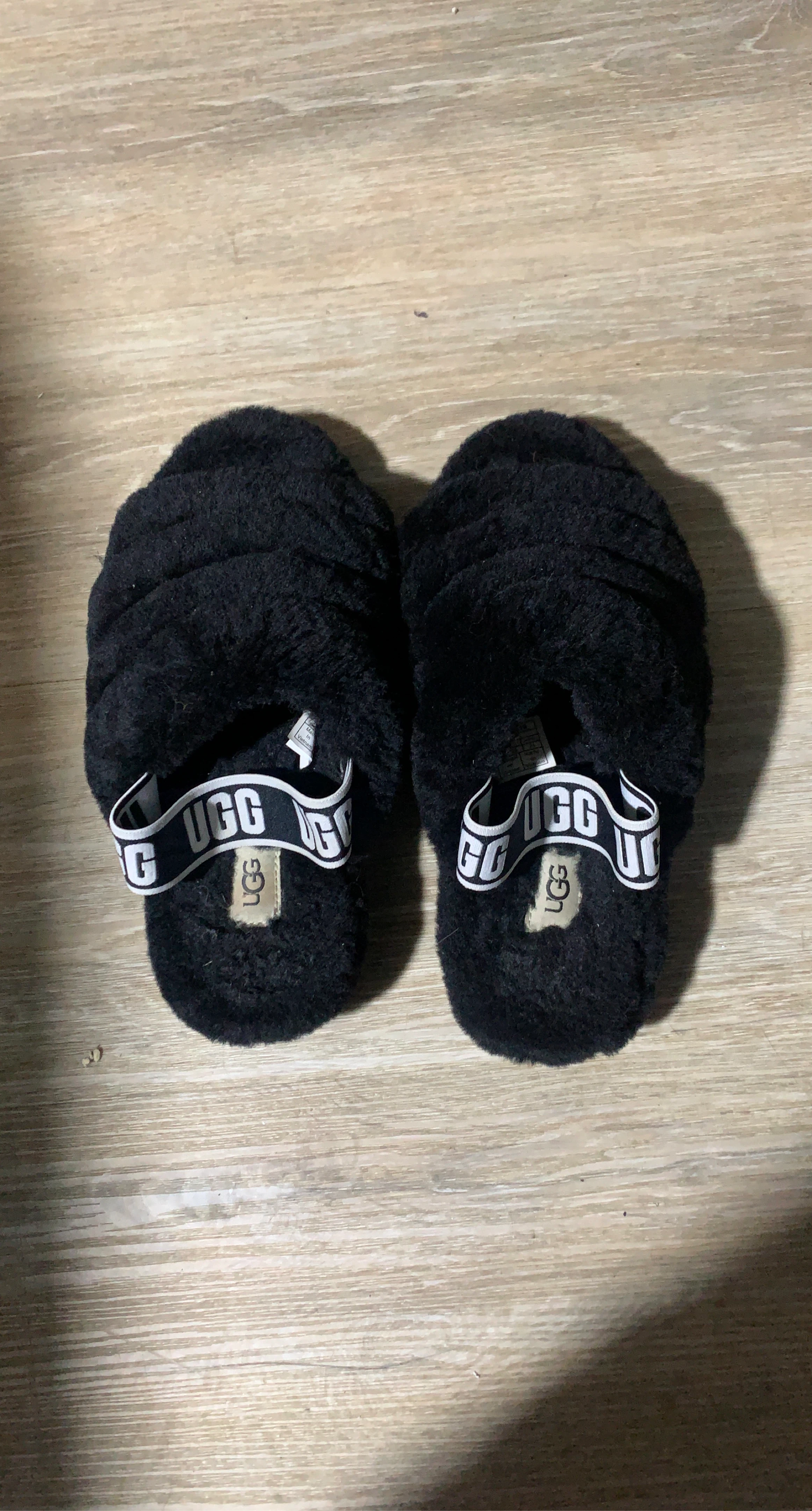 UGG Fluff Yeah Slide Slippers Black Size 7