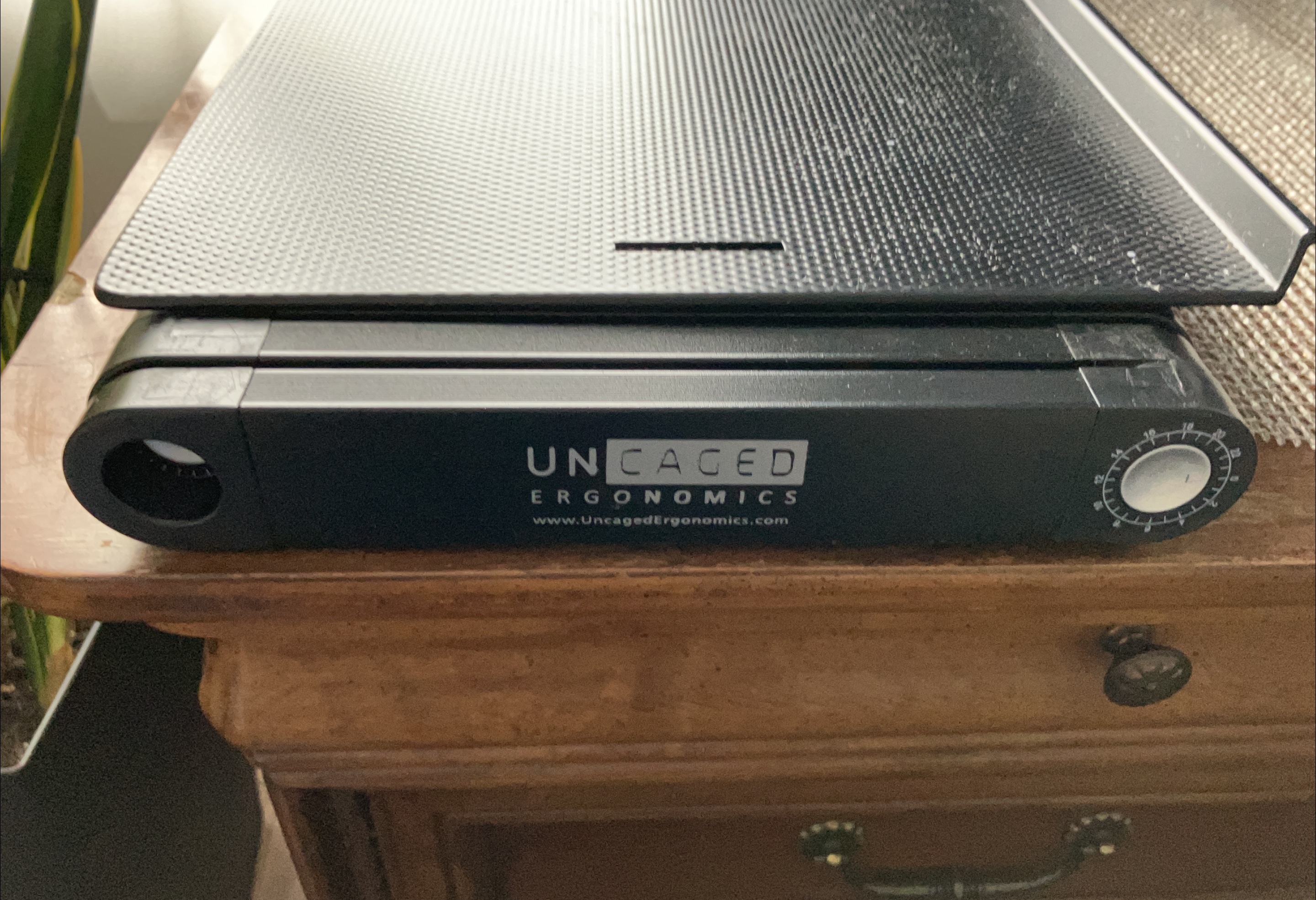 Uncaged Ergonomics Laptop Stand