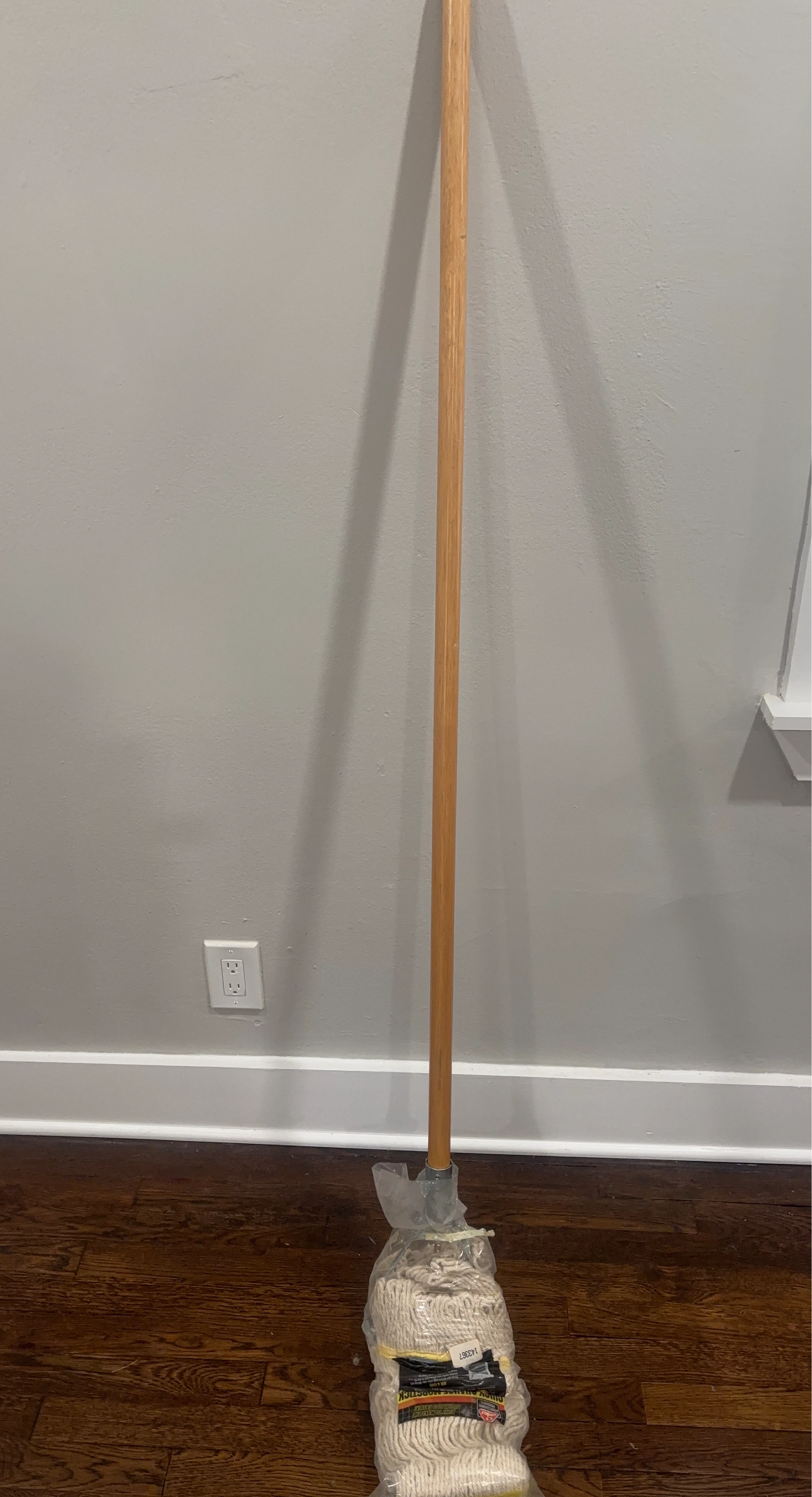Cedar Professional Quick Mopstick & Cotton Looped-End Mophead