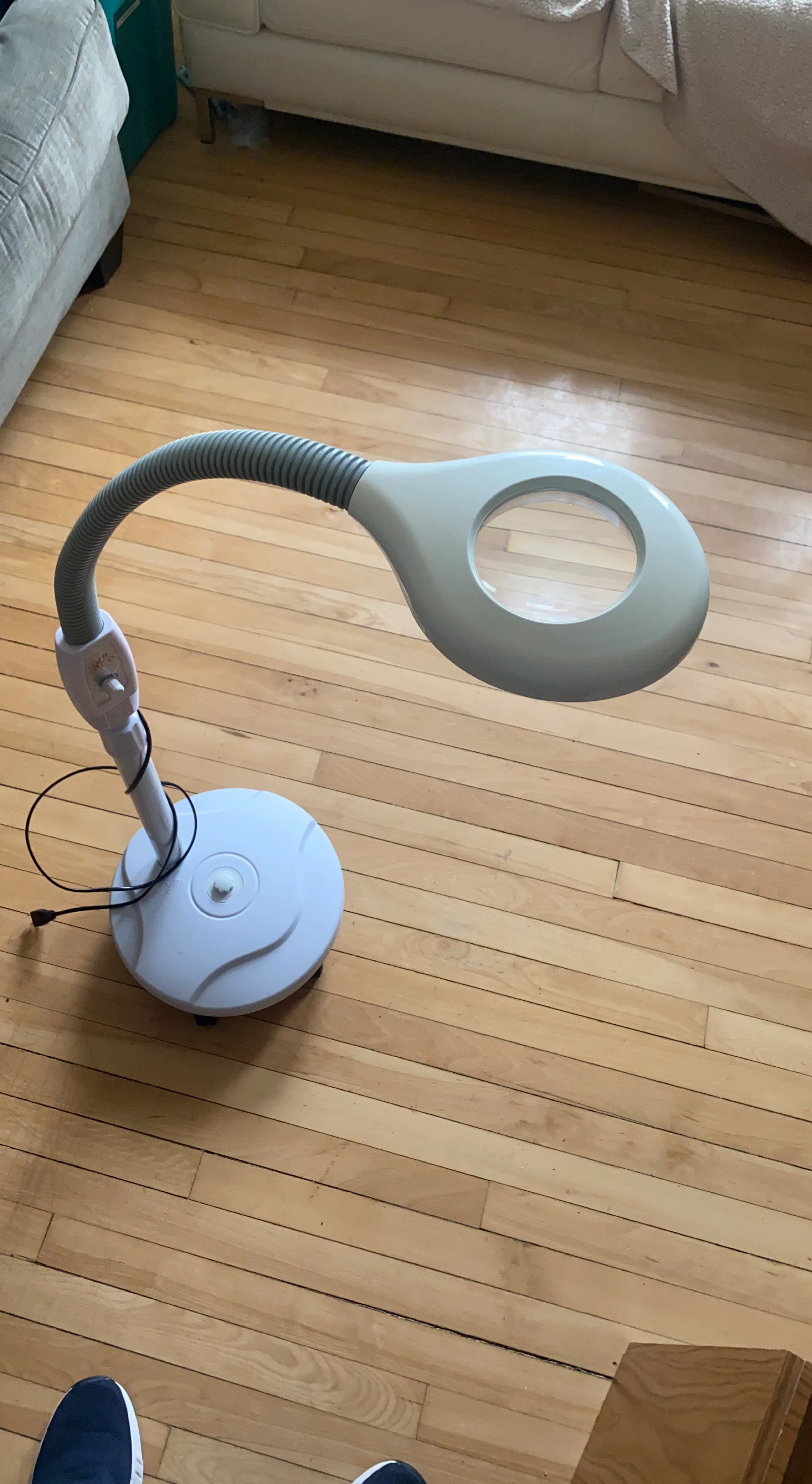 Magnifying Lamp with LED Light