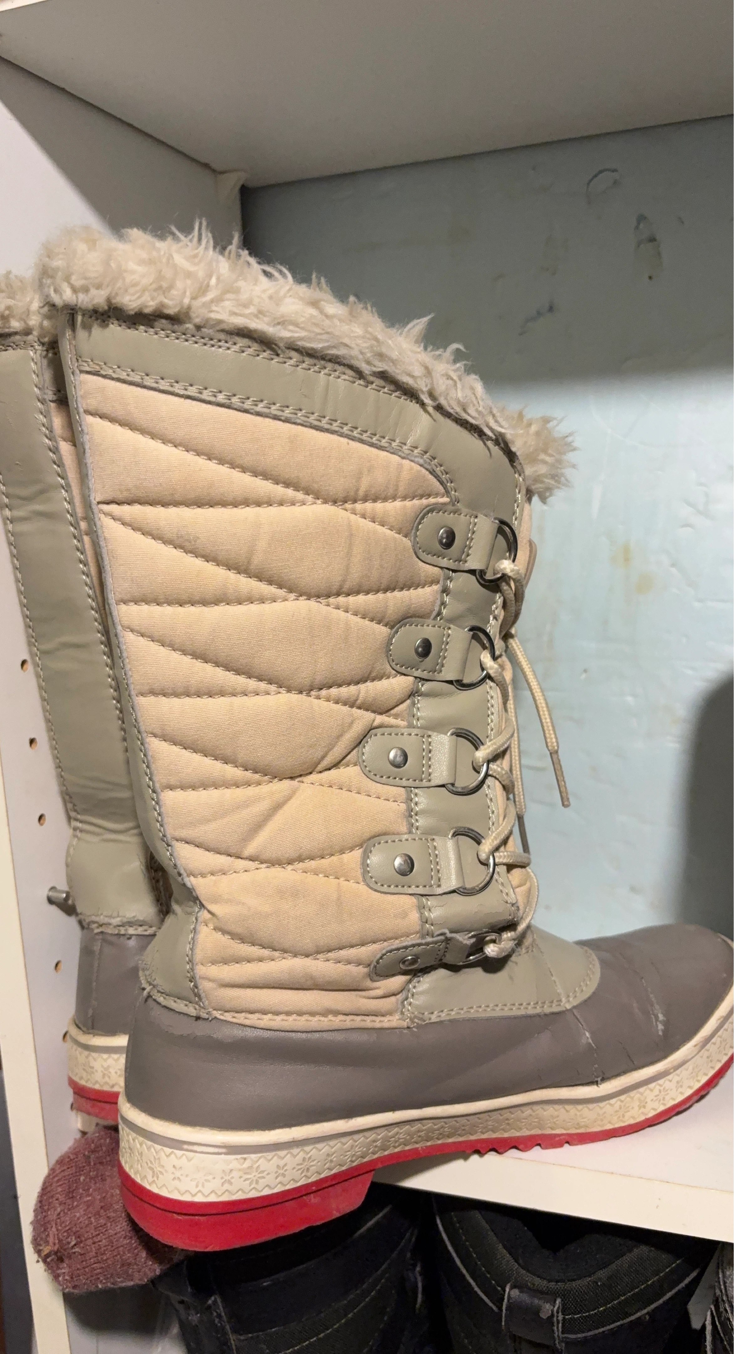Women's Winter Boots - Tan and Grey