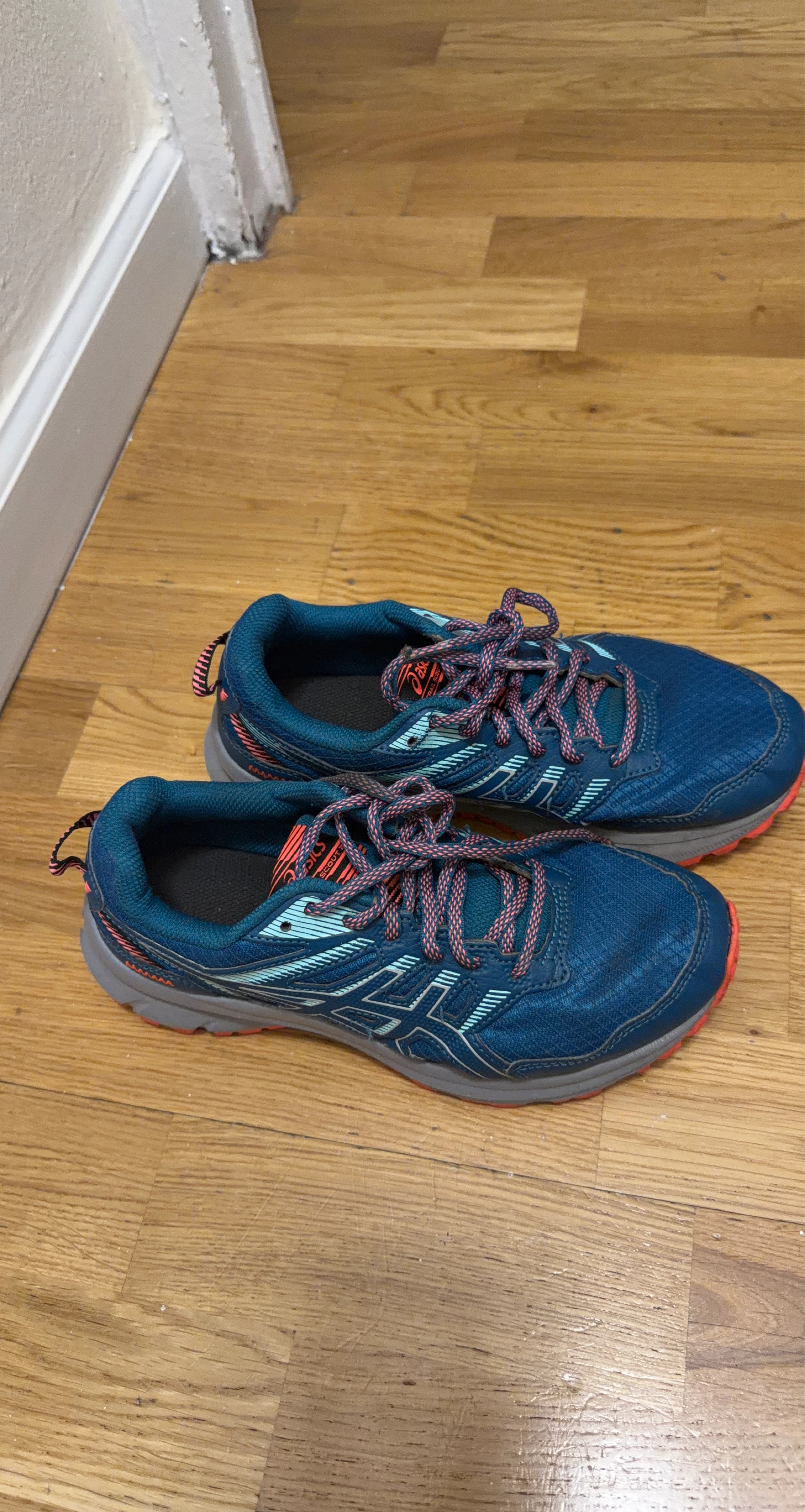 ASICS Gel-- Blue/Coral 5.5