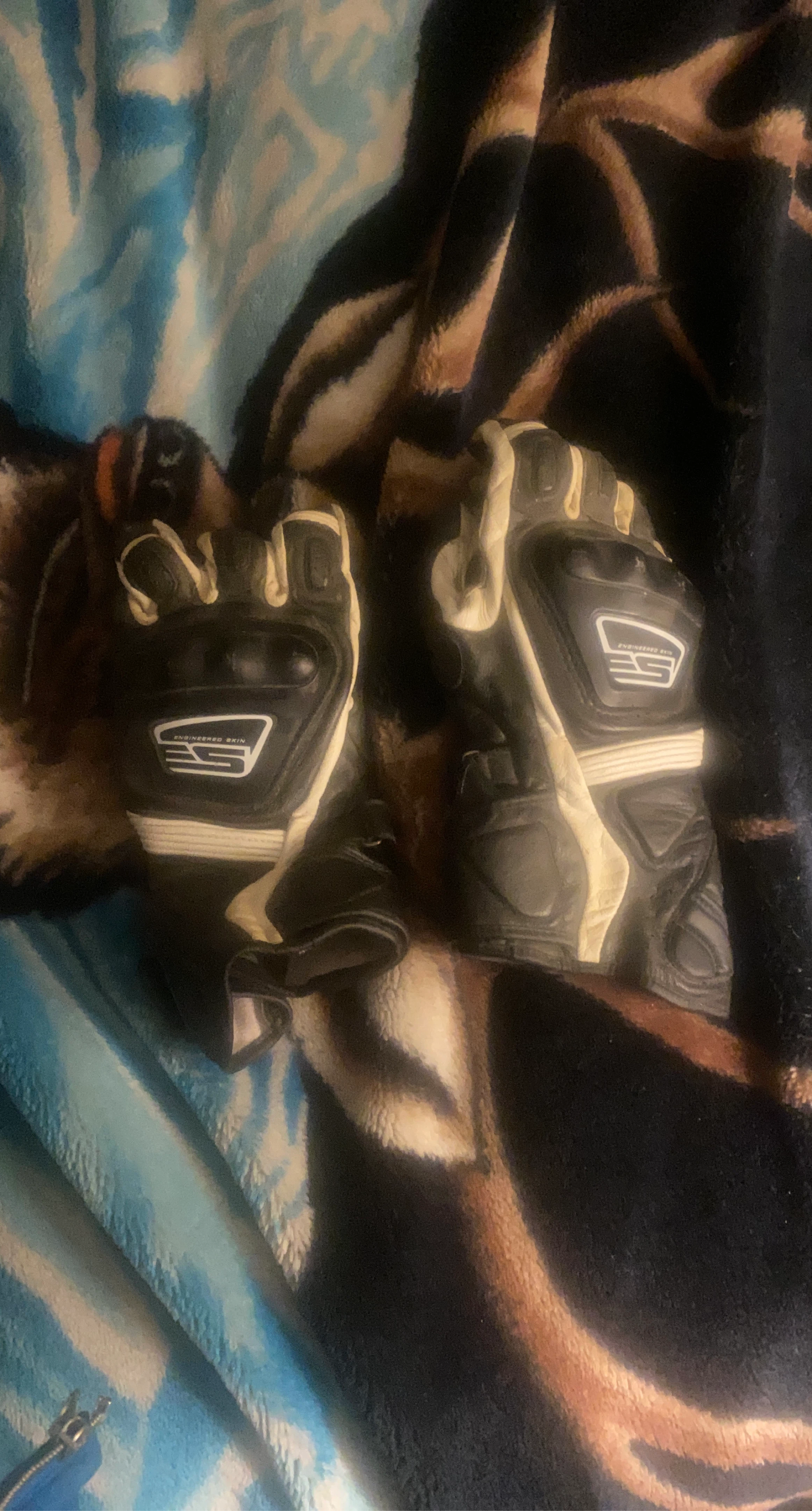 ES Engineered Skin Motorcycle Gloves