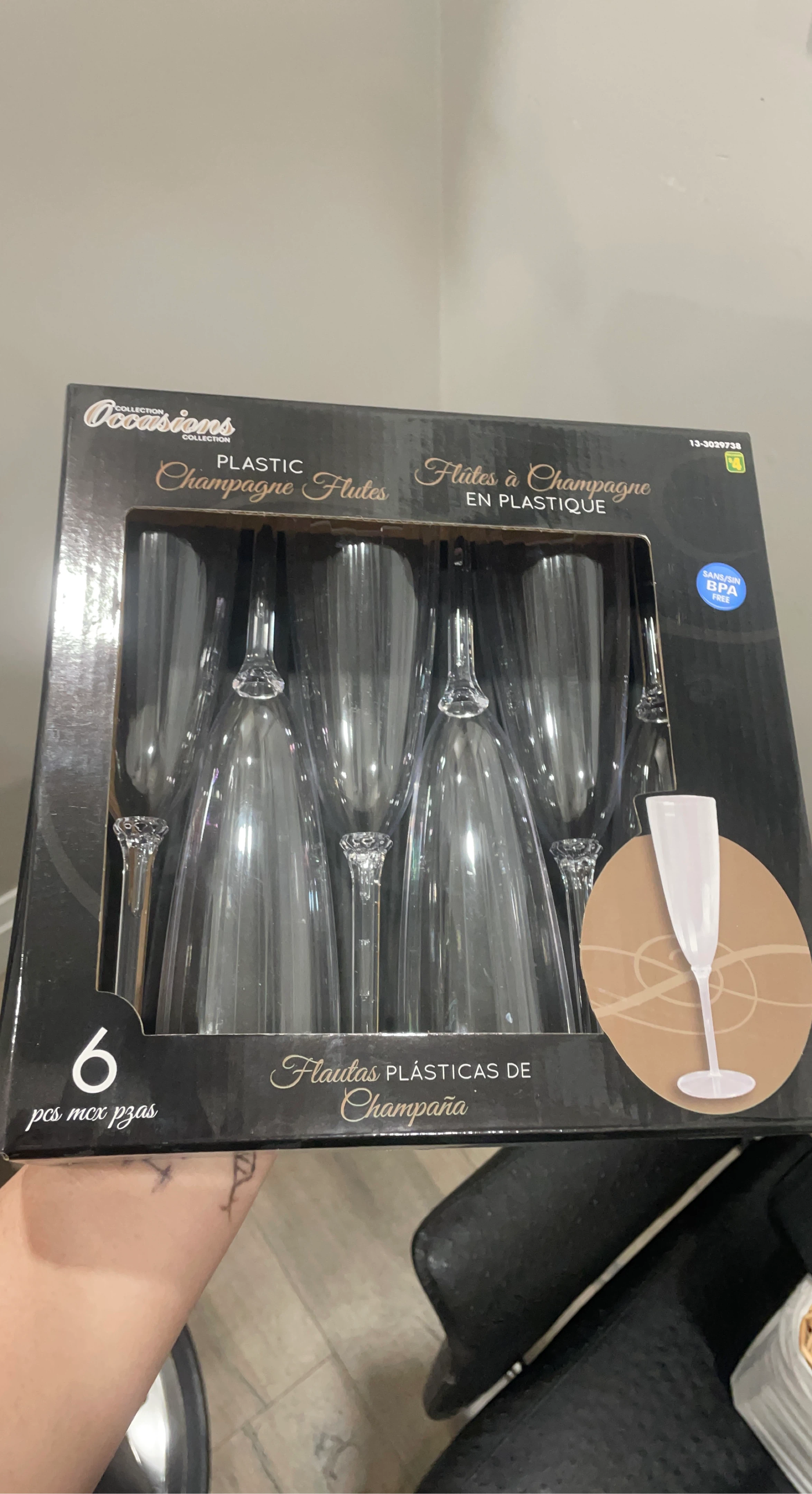 Occasions Collection Plastic Champagne Flutes - Set of 6