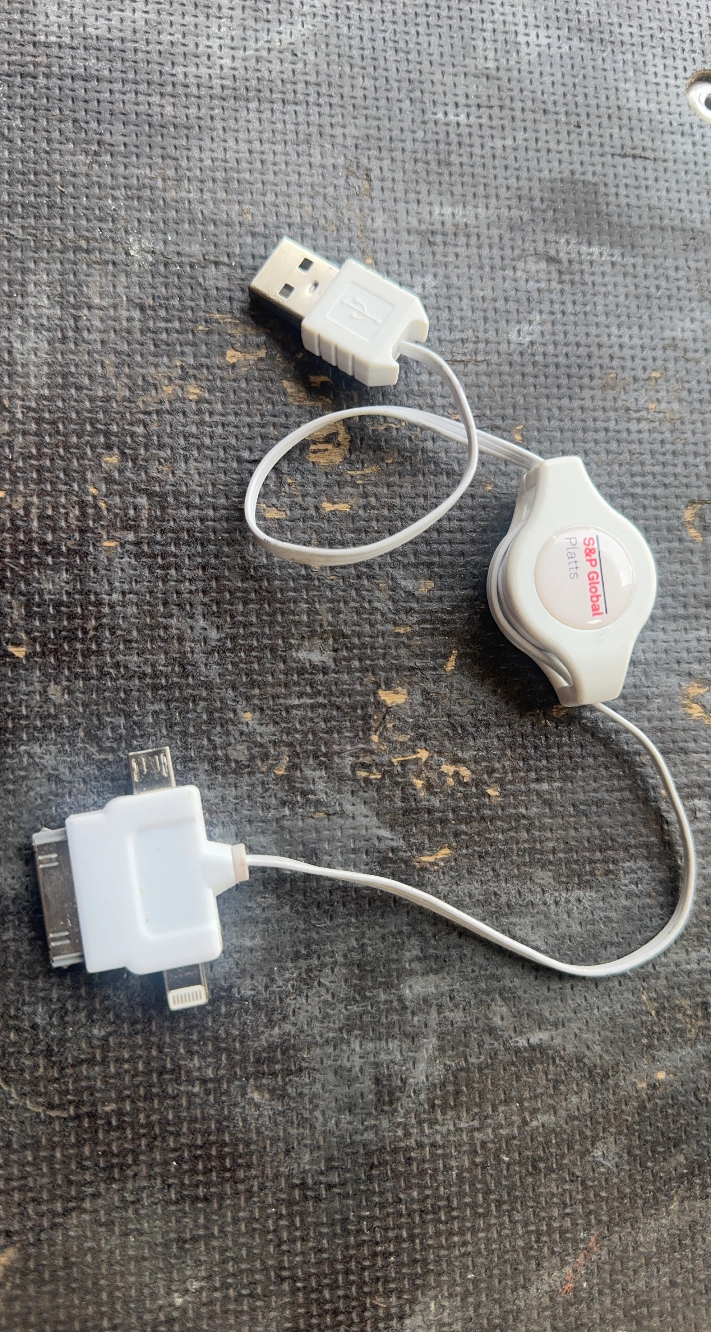 3-in-1 USB Charging Cable with Retractable Cord