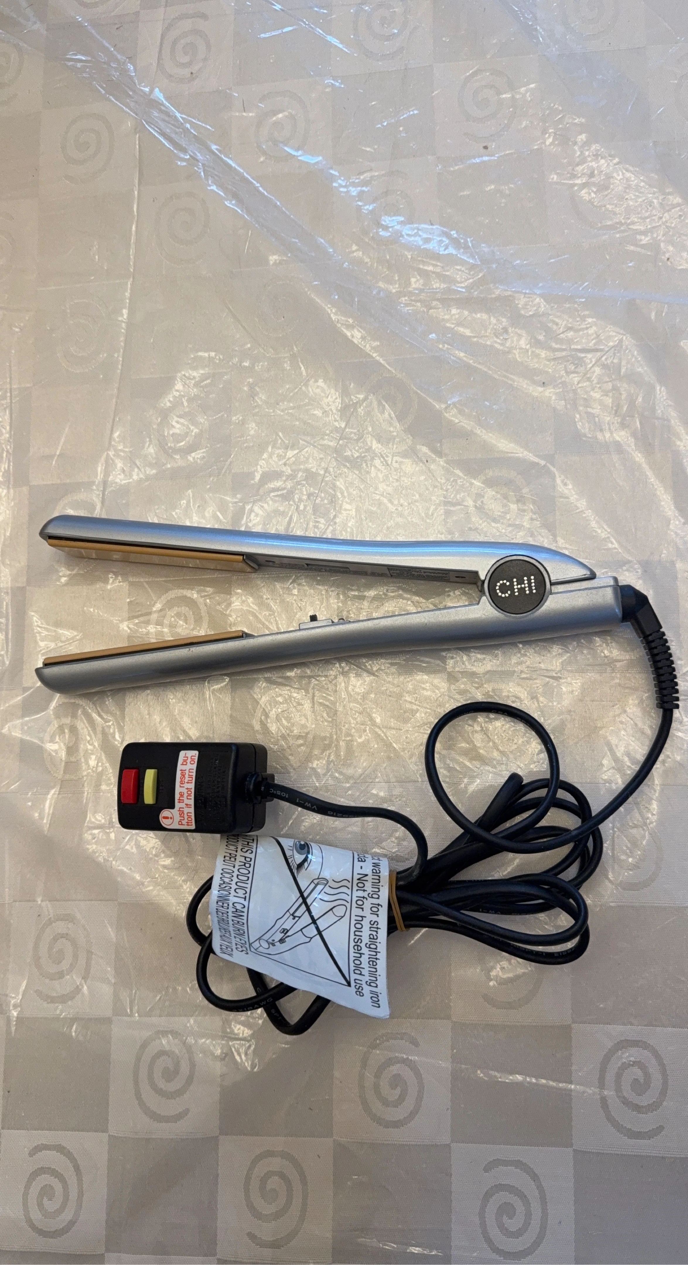 CHI GF 1001 Hair Straightener (great condition)