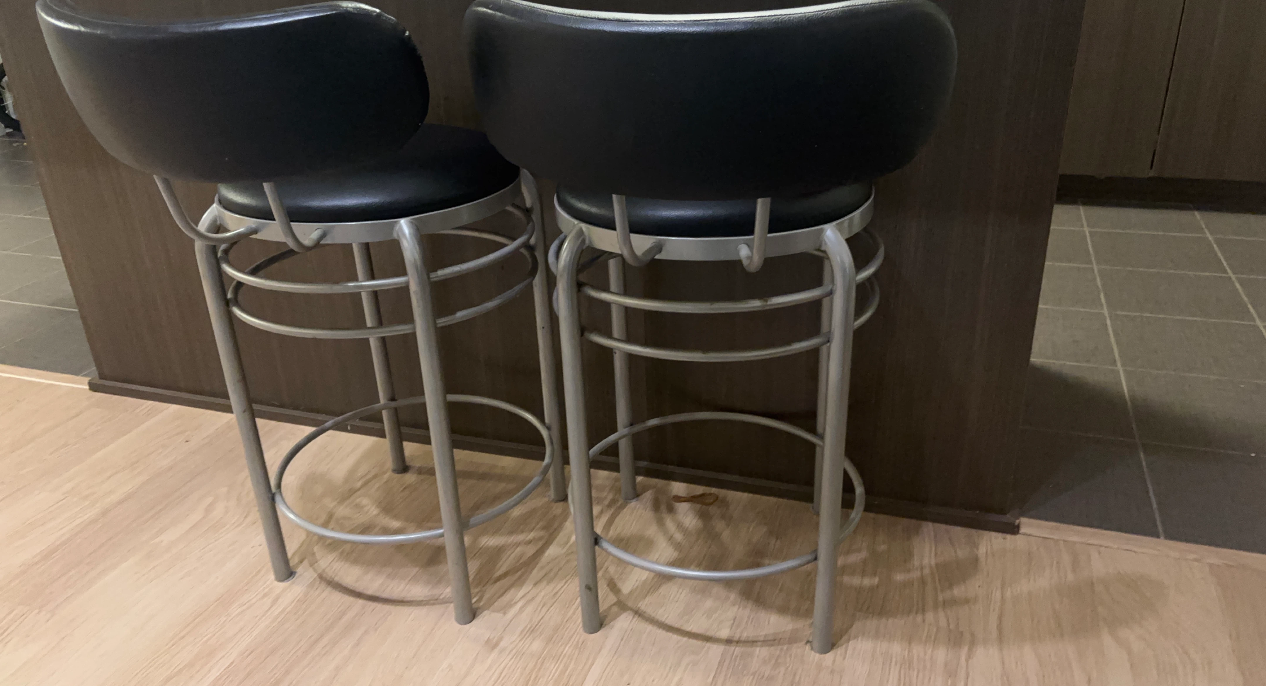 Set of 2 Black Swivel Bar Stools