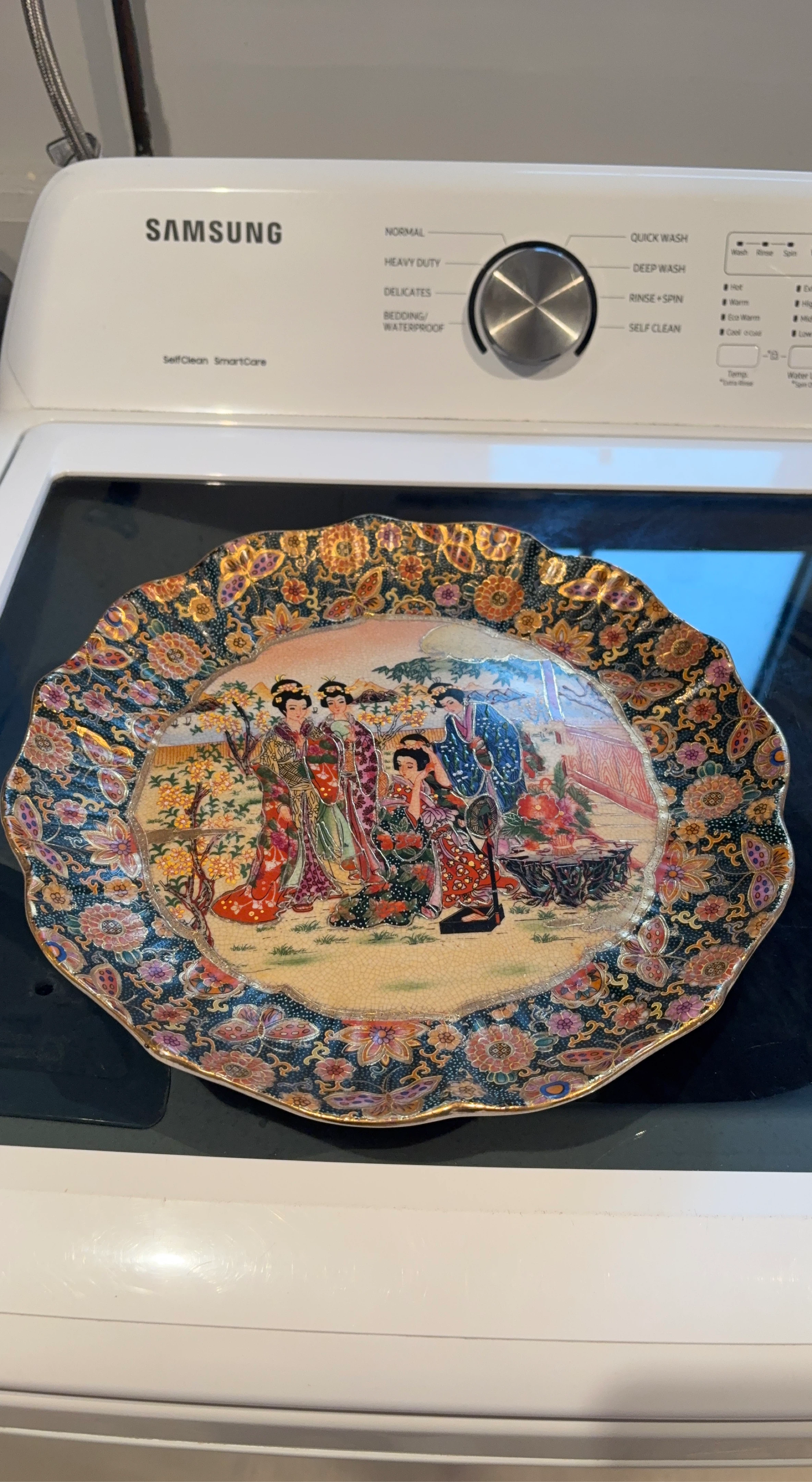 Decorative Plate with Japanese Geishas and Floral Design