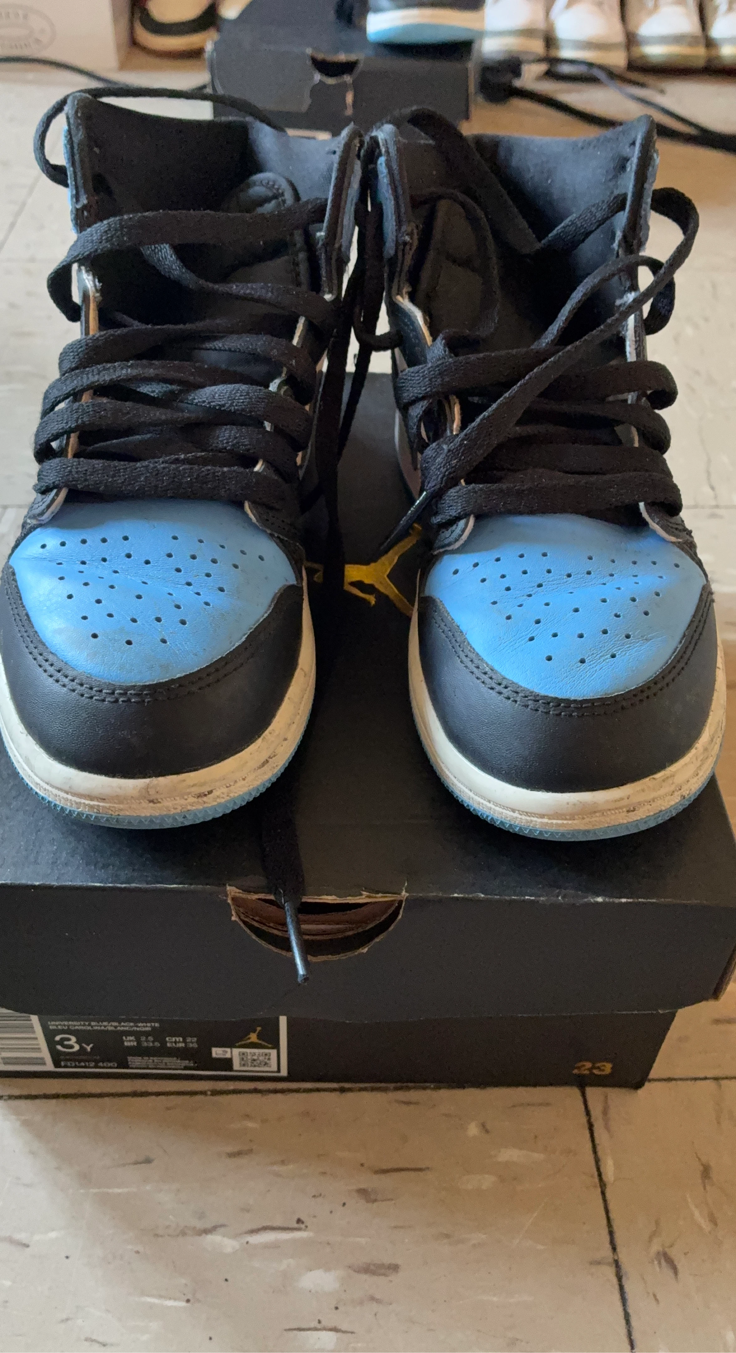 Air Jordan 1 Mid SE TD "University Blue" (GS) Size 3Y