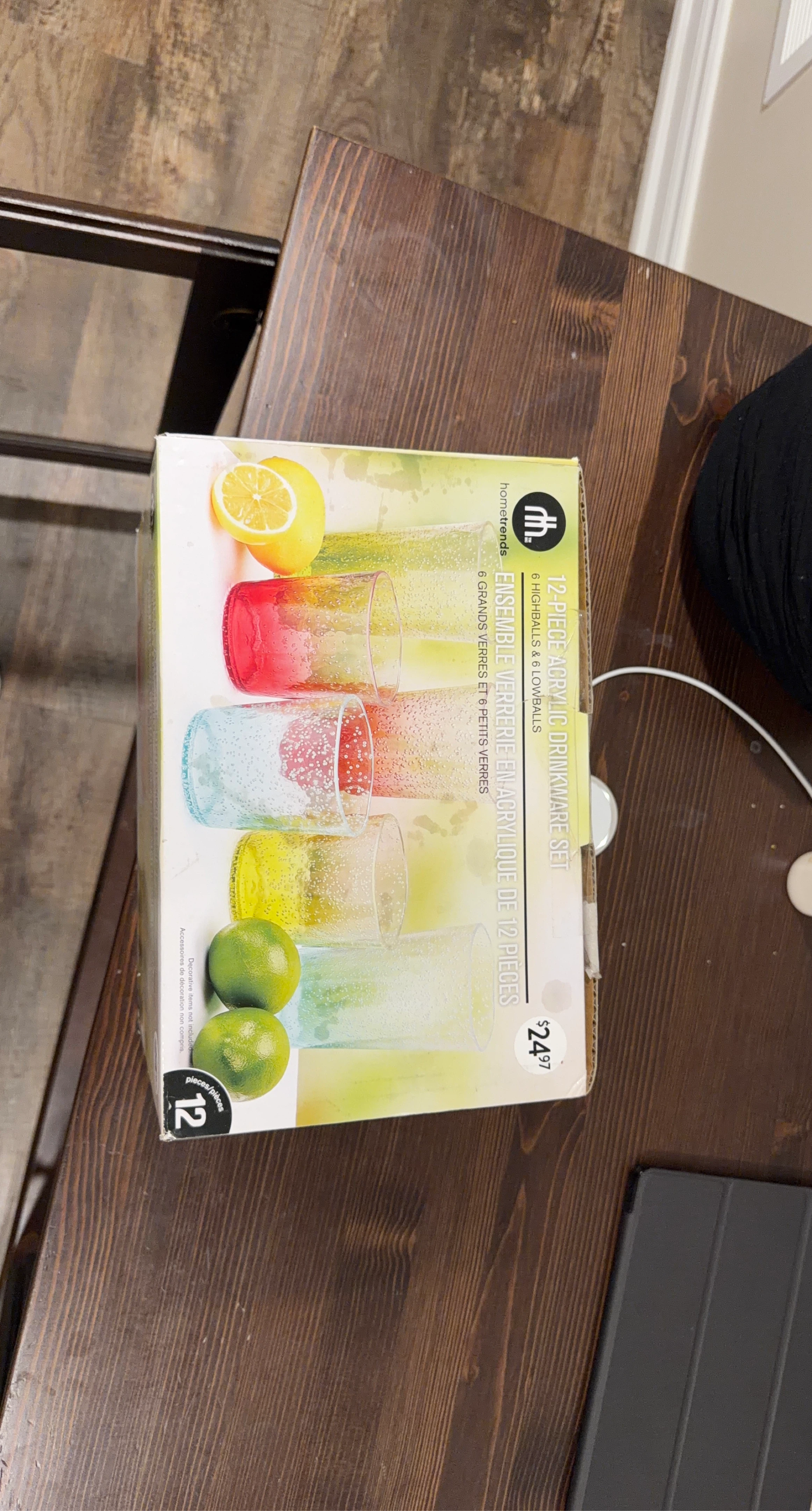 Hometrends 12-Piece Acrylic Drinkware Set