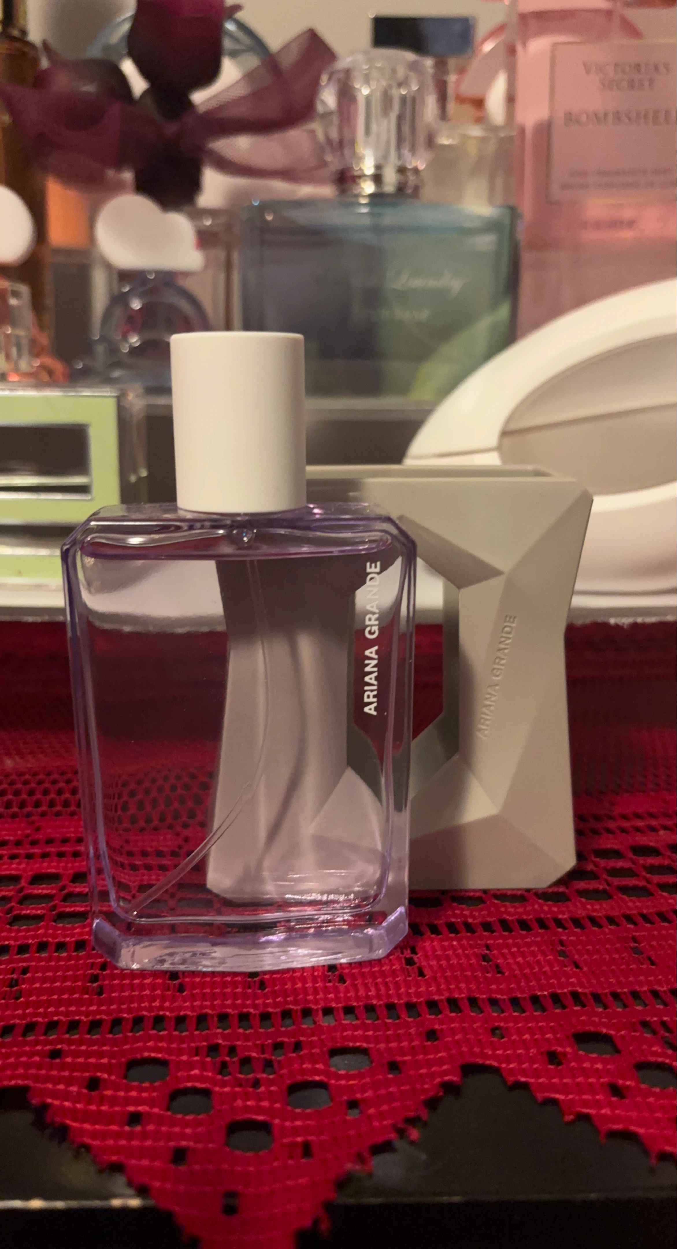 Ariana Grande Eau de Parfum 3.4 oz