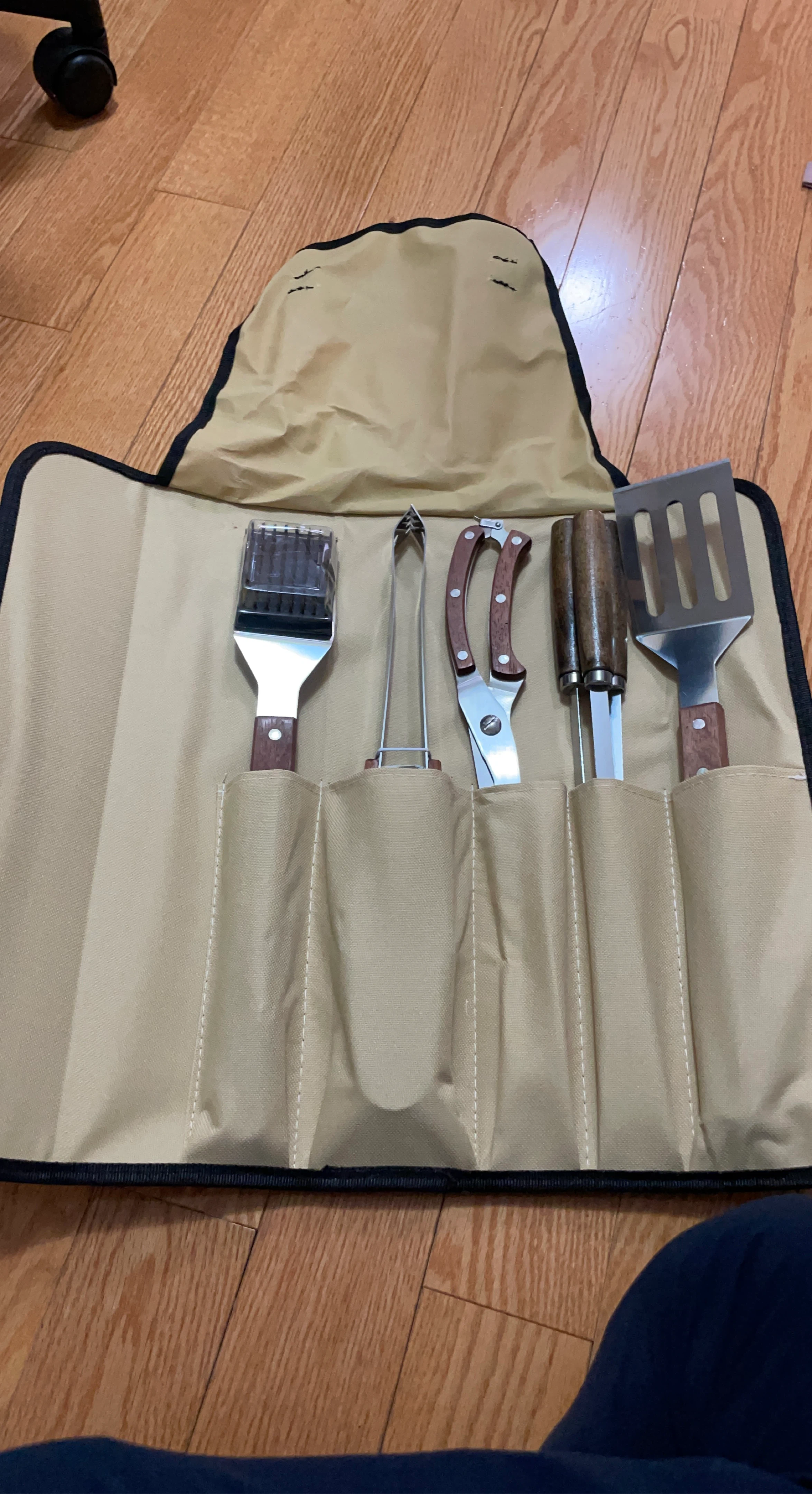 4-Piece BBQ Tool Set with Carrying Case