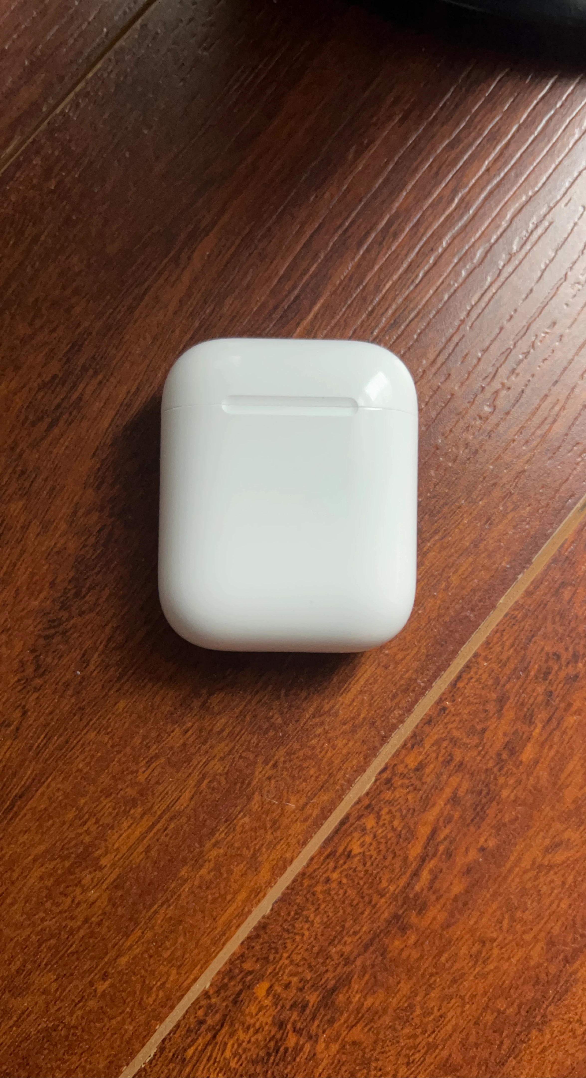 Apple AirPods Wireless Earbuds Charging Case with AirPods