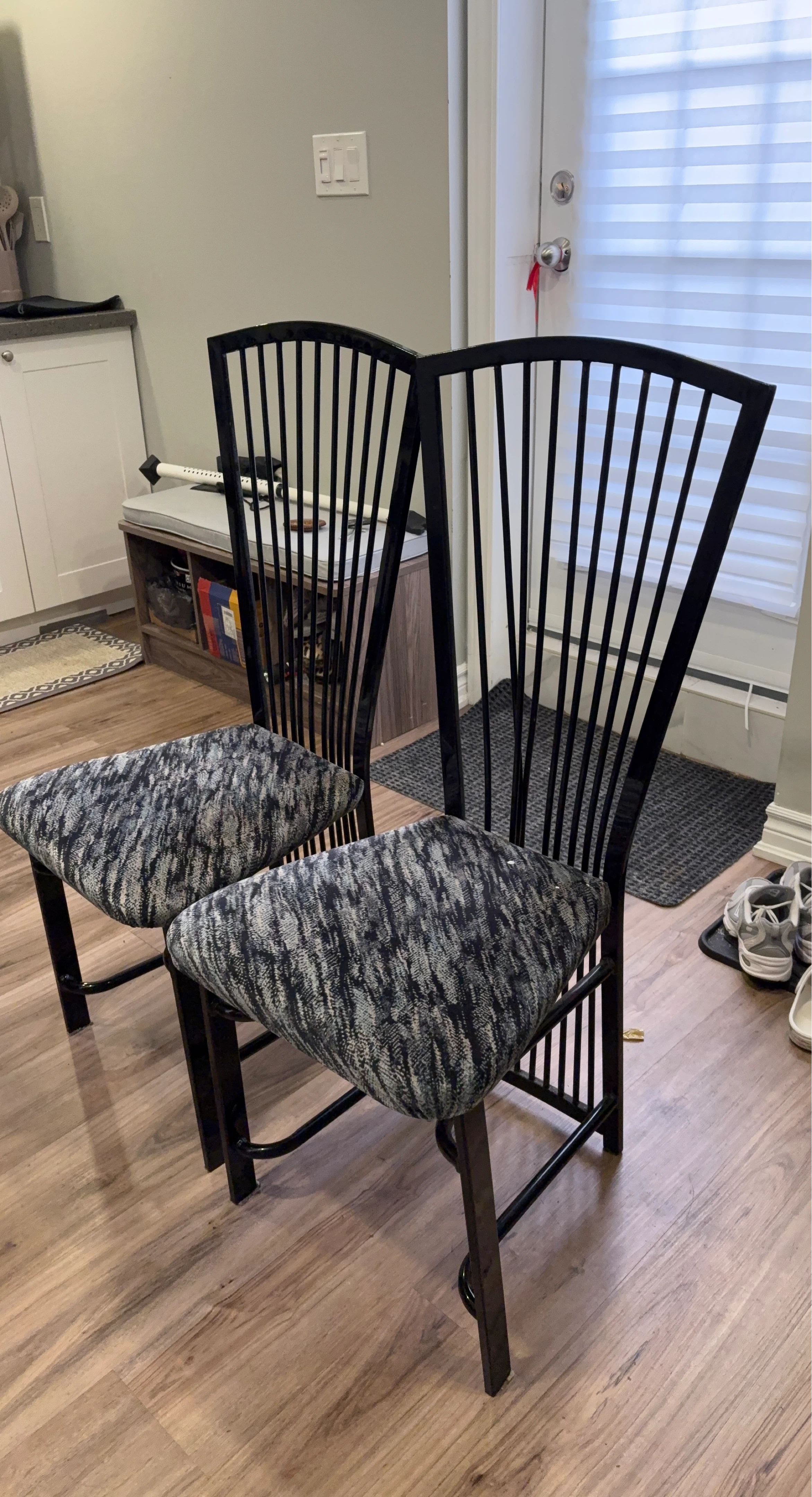 Set of 2 Black Fan-Back Dining Chairs
