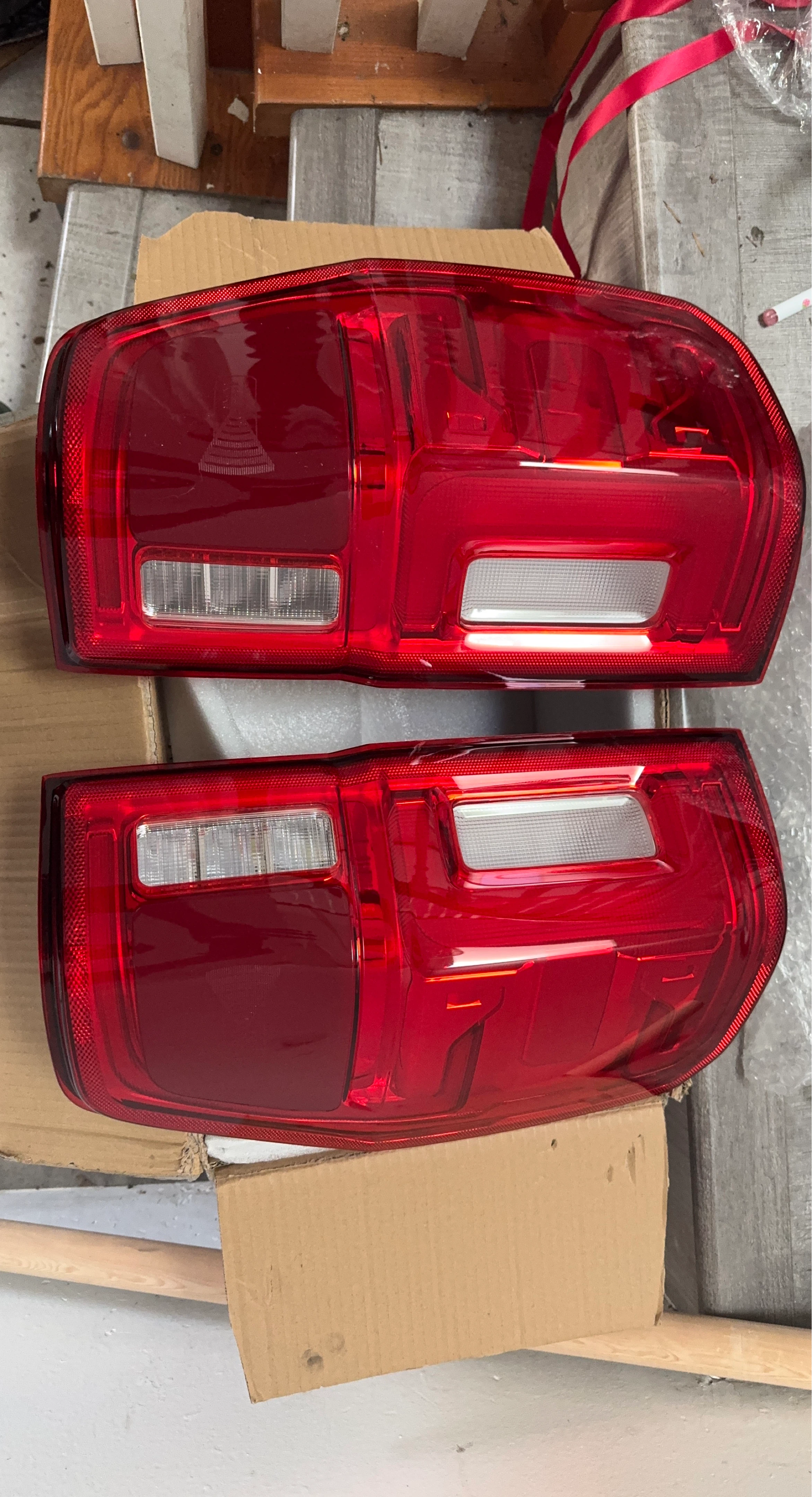 Pair of Red LED Tail Lights for Ford F-150 2015-2020