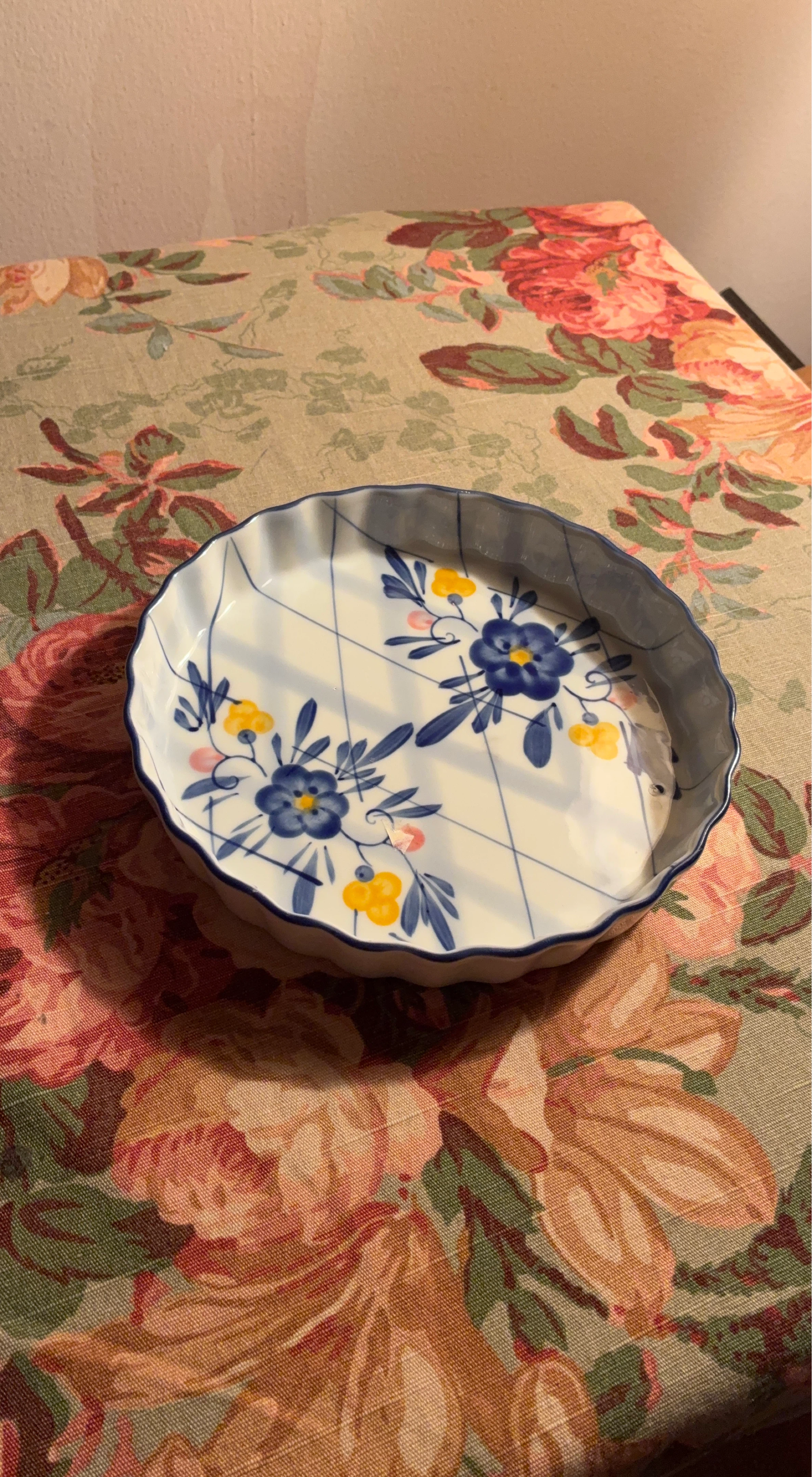 Round Floral Dish