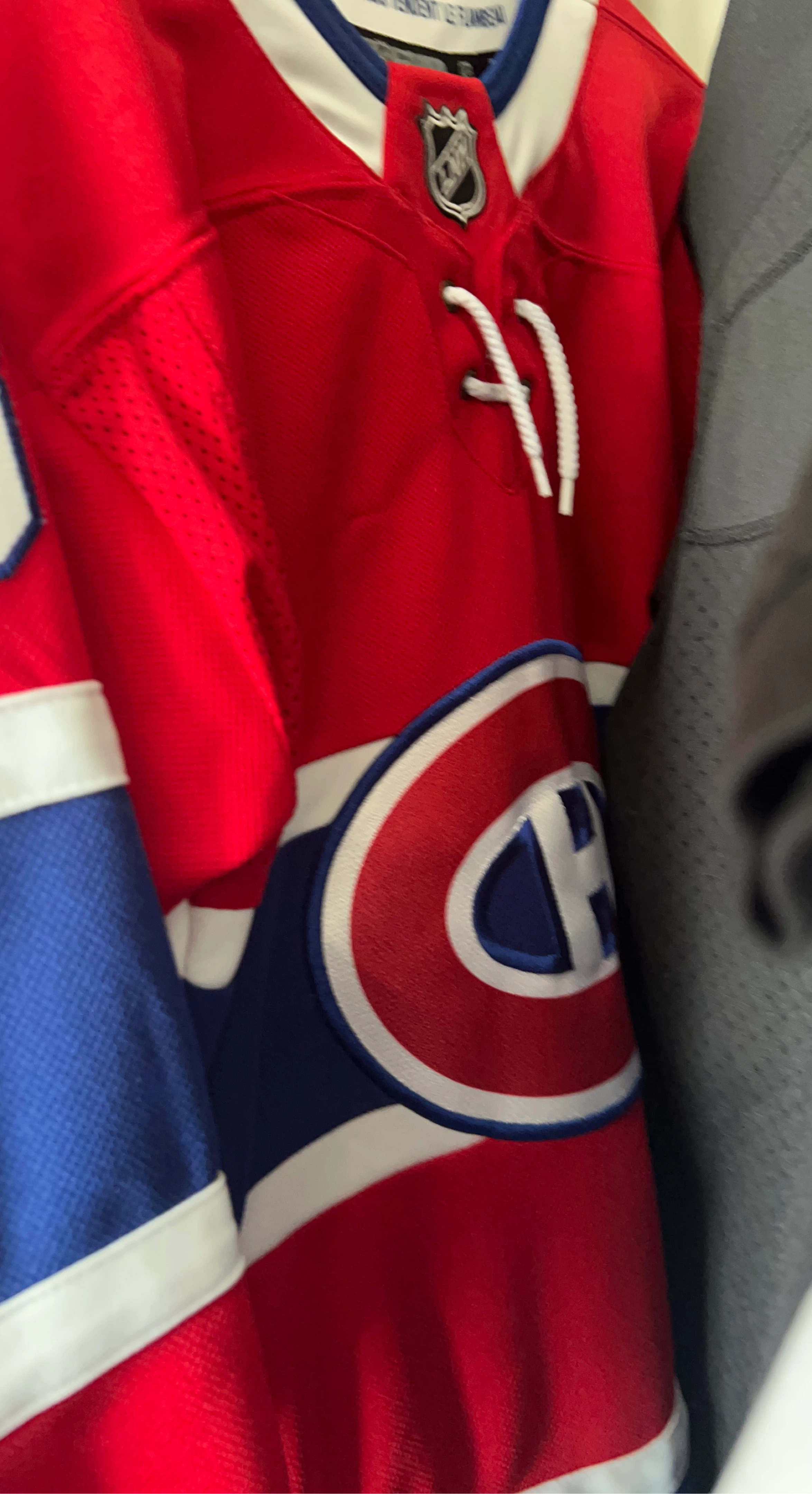 Montreal Canadiens Hockey Jersey small