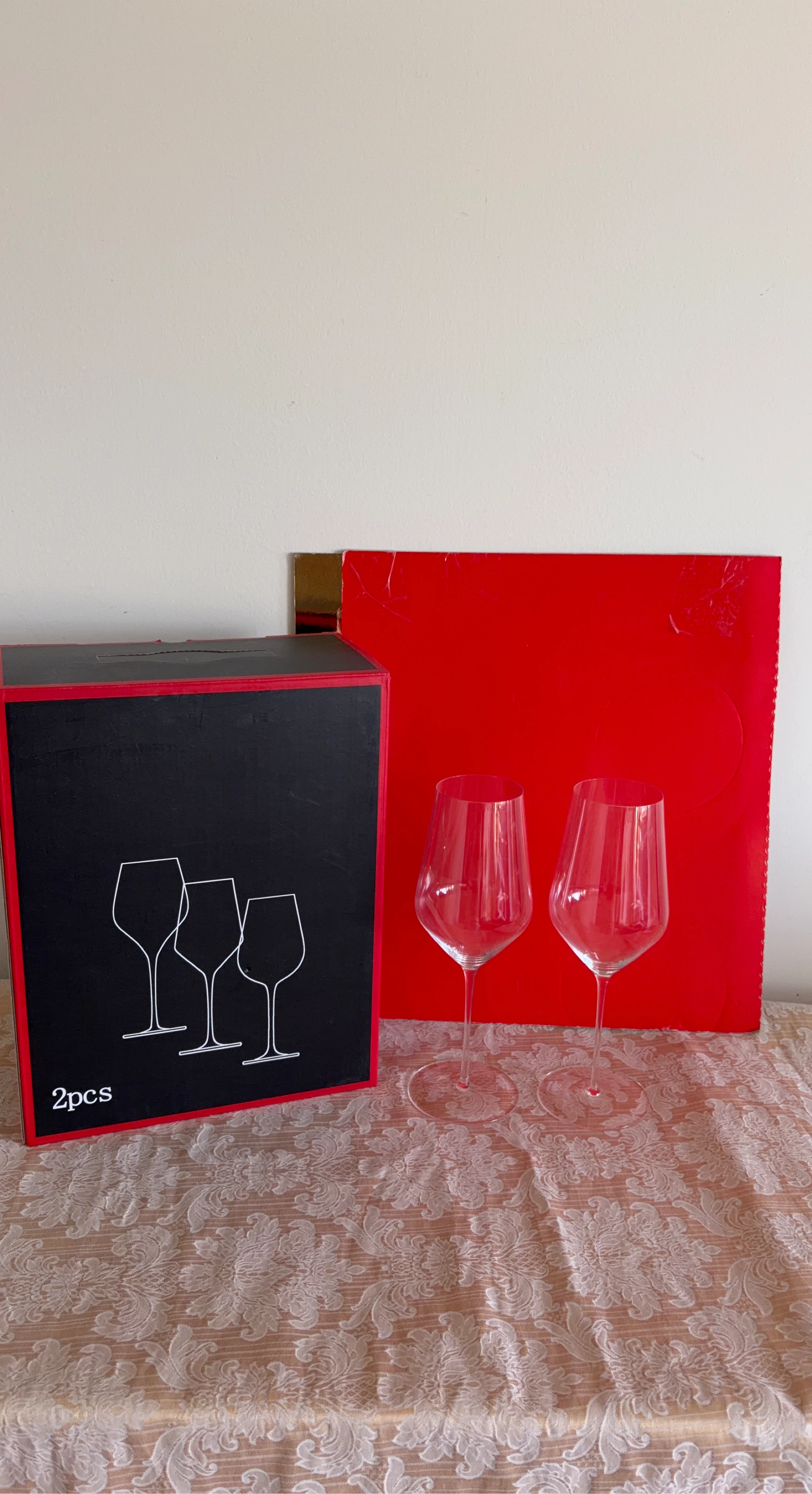 Set of 2 Large Wine Glasses