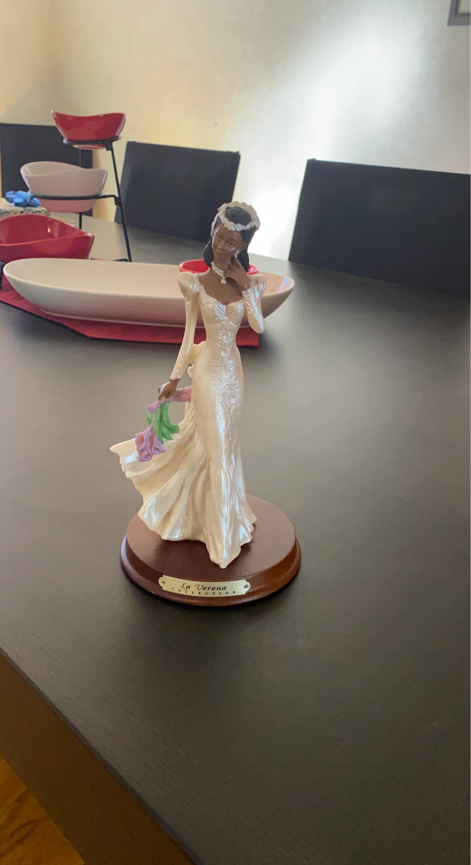 La Verona Collection Figurine