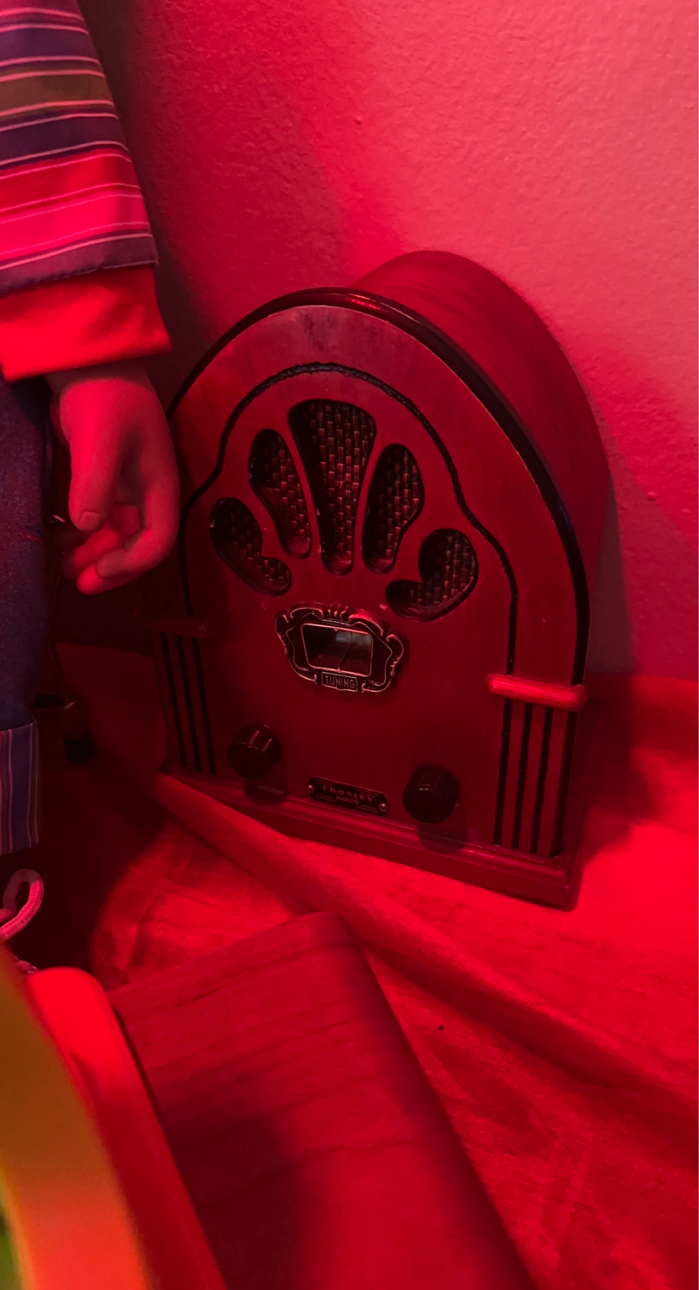 Crosley CR32FD "Berkshire" Tabletop Radio