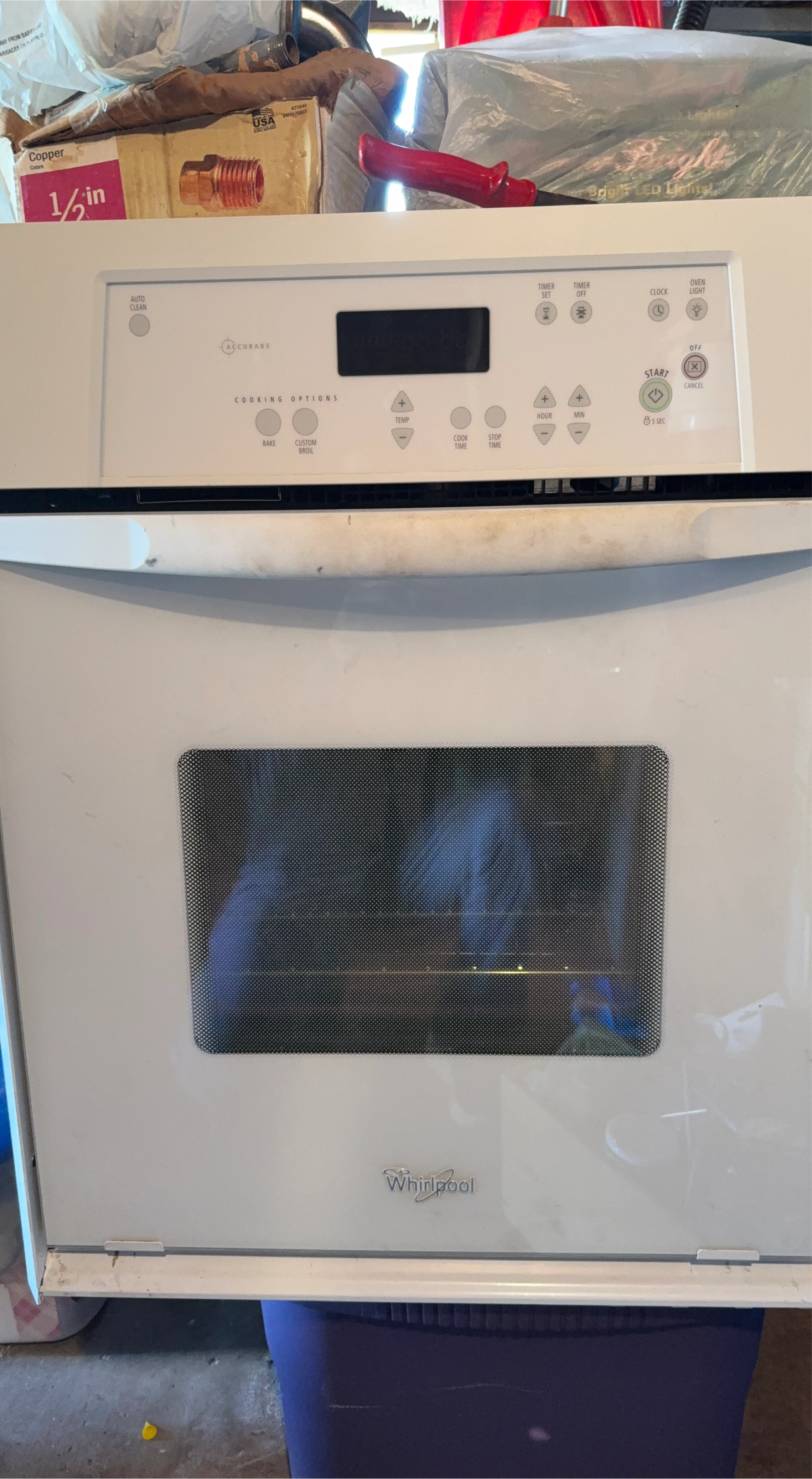 Whirlpool White Electric Oven with AccuBake