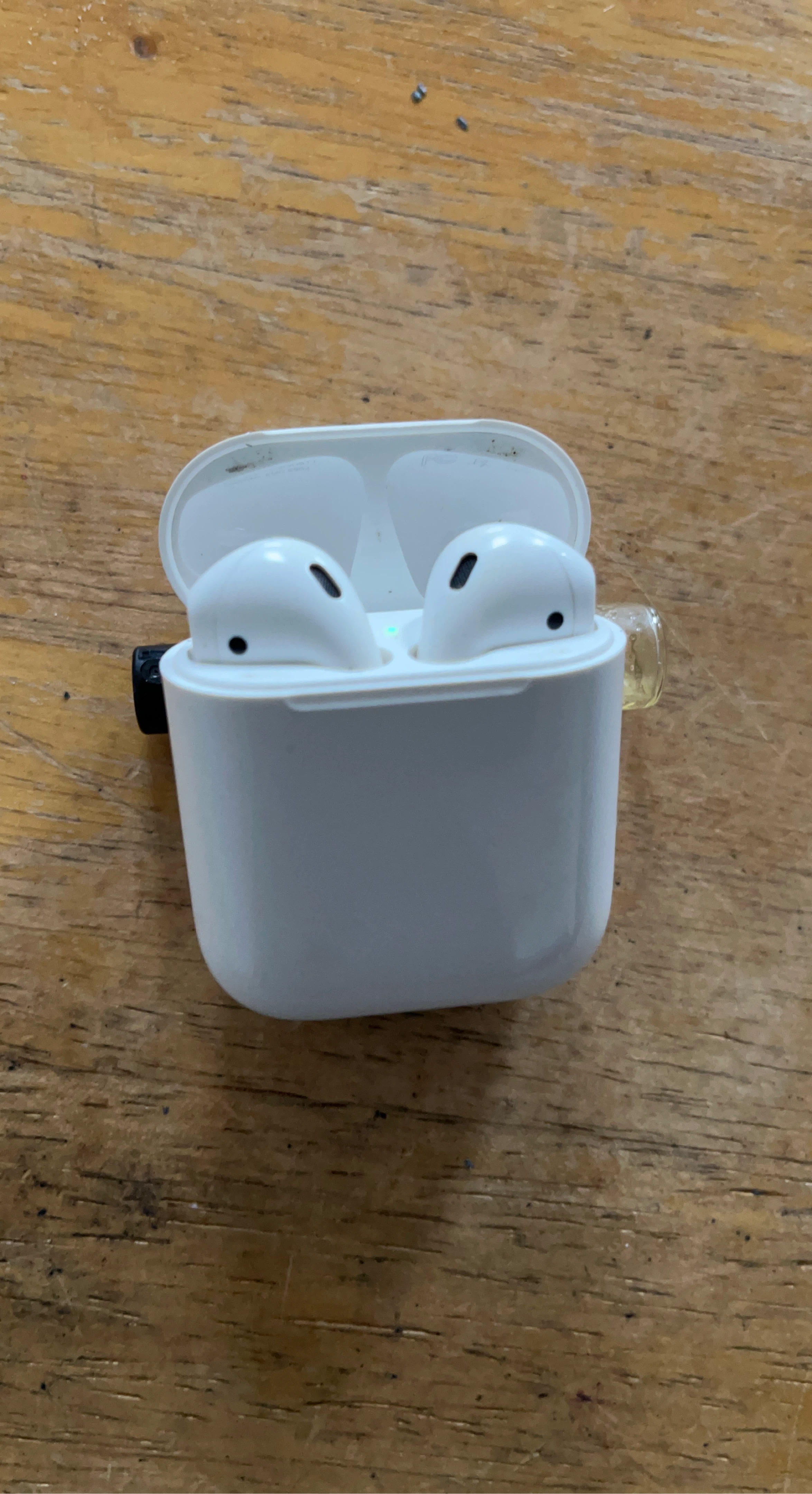 Apple AirPods (2nd Generation)
