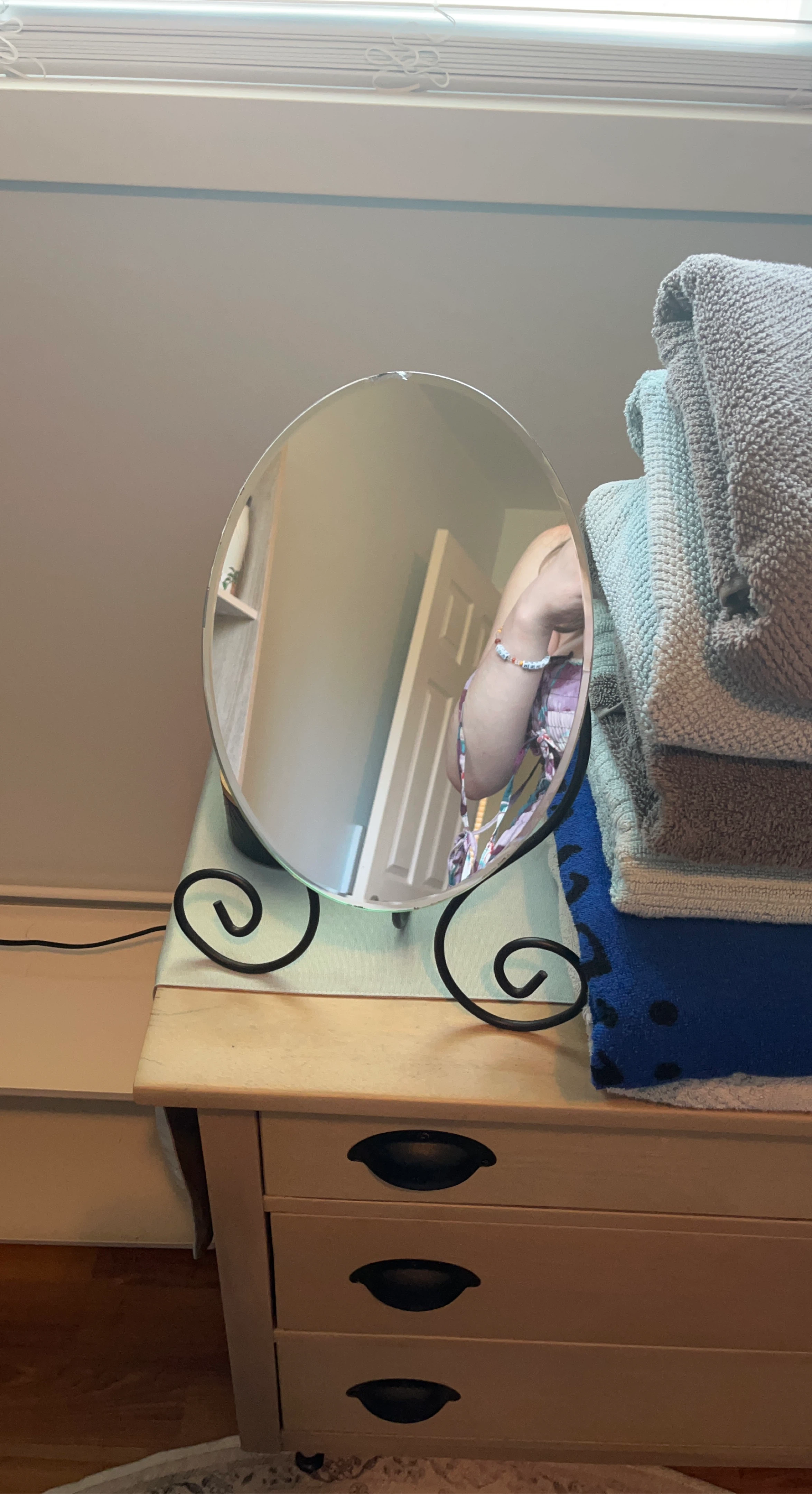 Oval Vanity Mirror with Swirl Stand