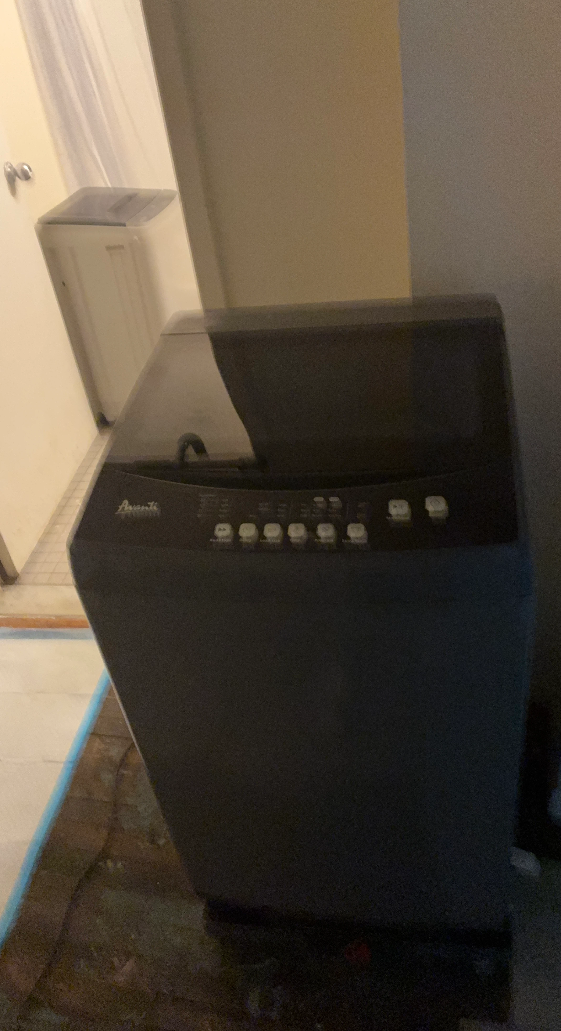 Avanti Top Load Washing Machine
