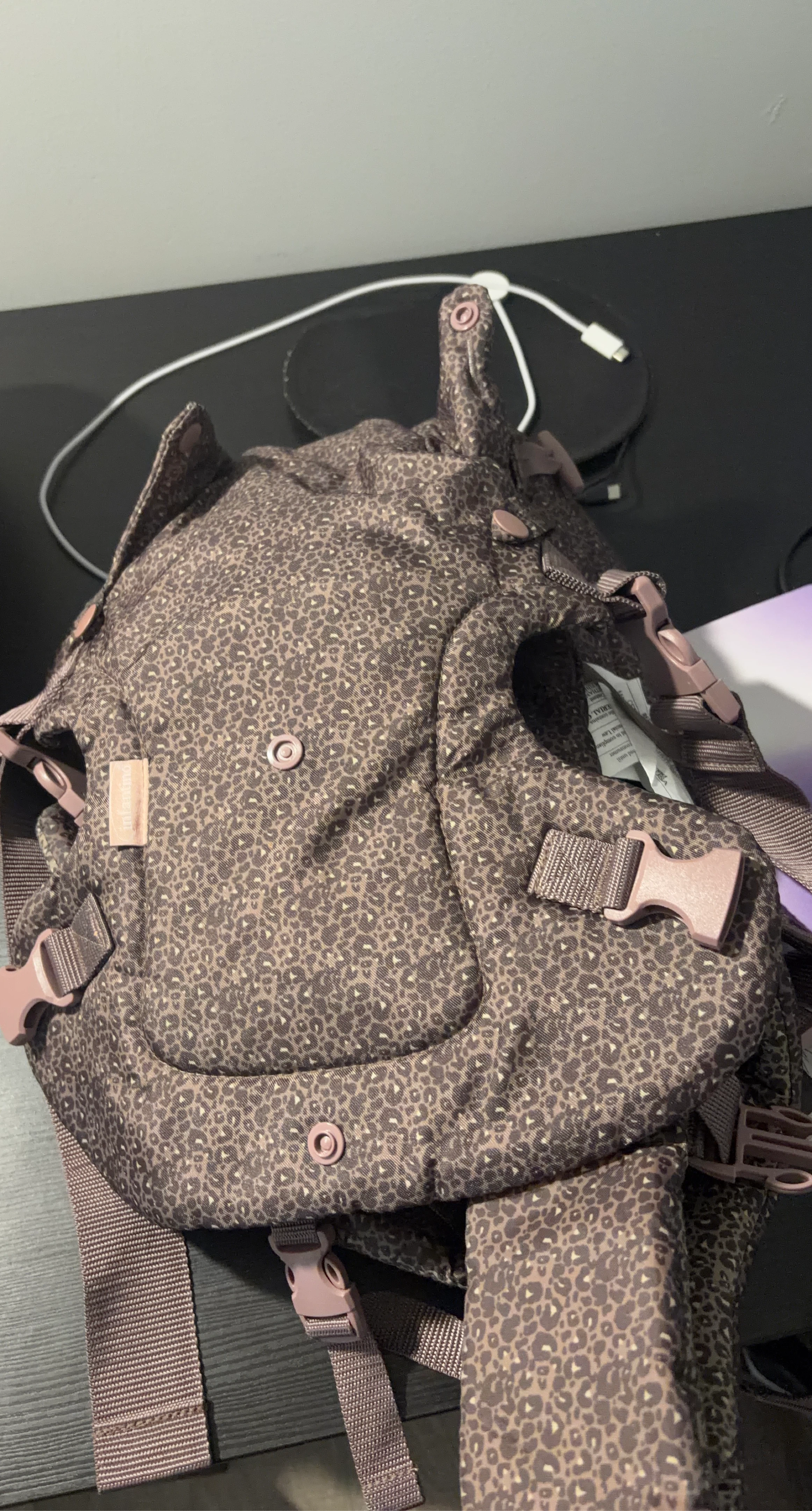 Infantino Leopard Print Baby Carrier - photo 4