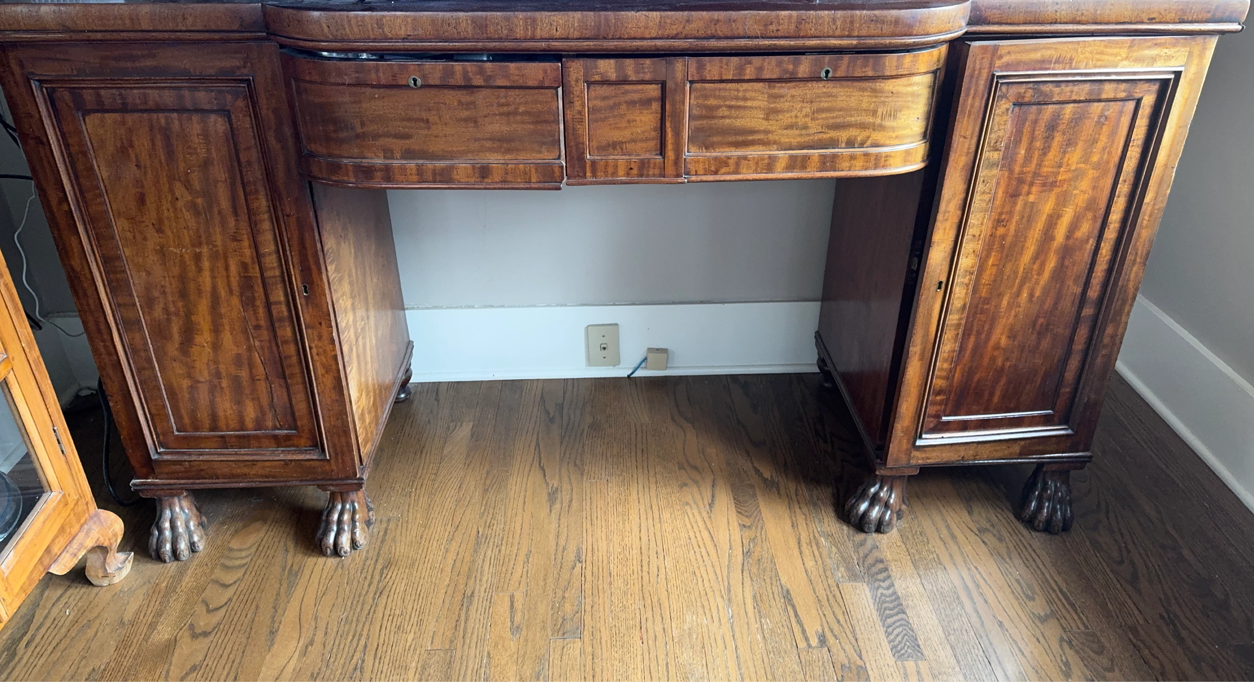 Vintage mahogany sideboard with Drawers and Cabinet Storage