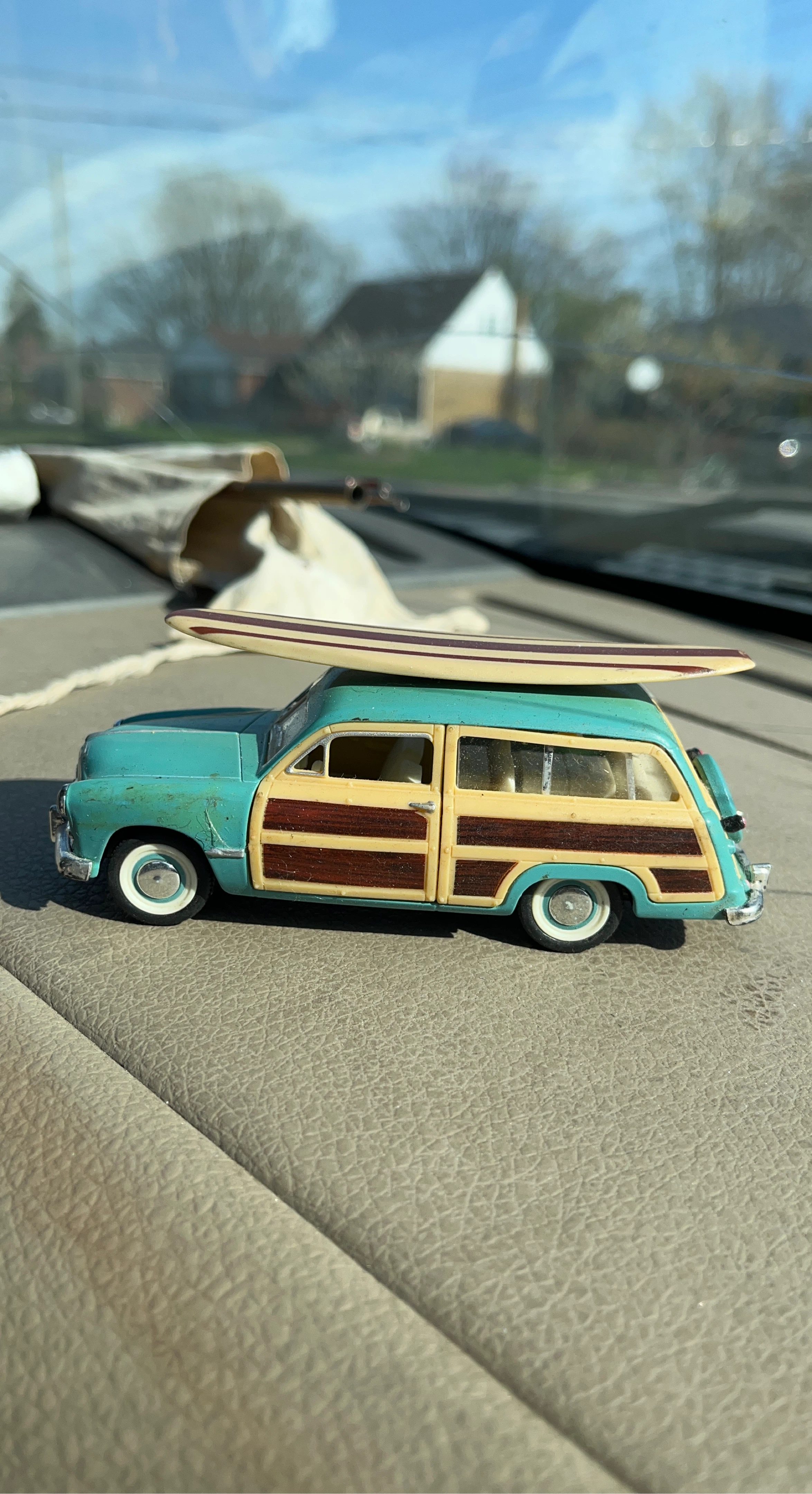 Die-cast Woody Wagon with Surfboard