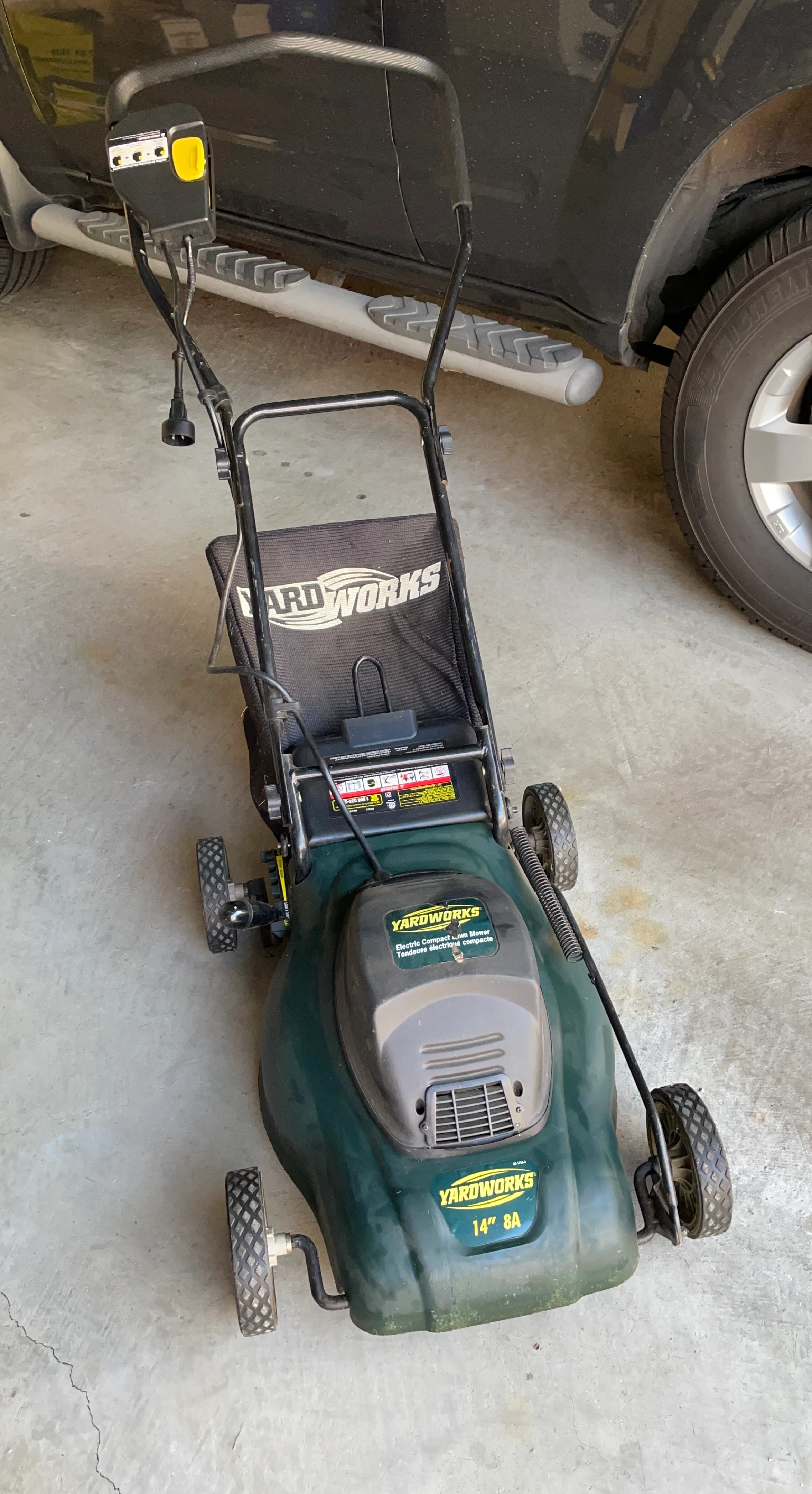 Yardworks 14" Electric Compact Lawn Mower 8A