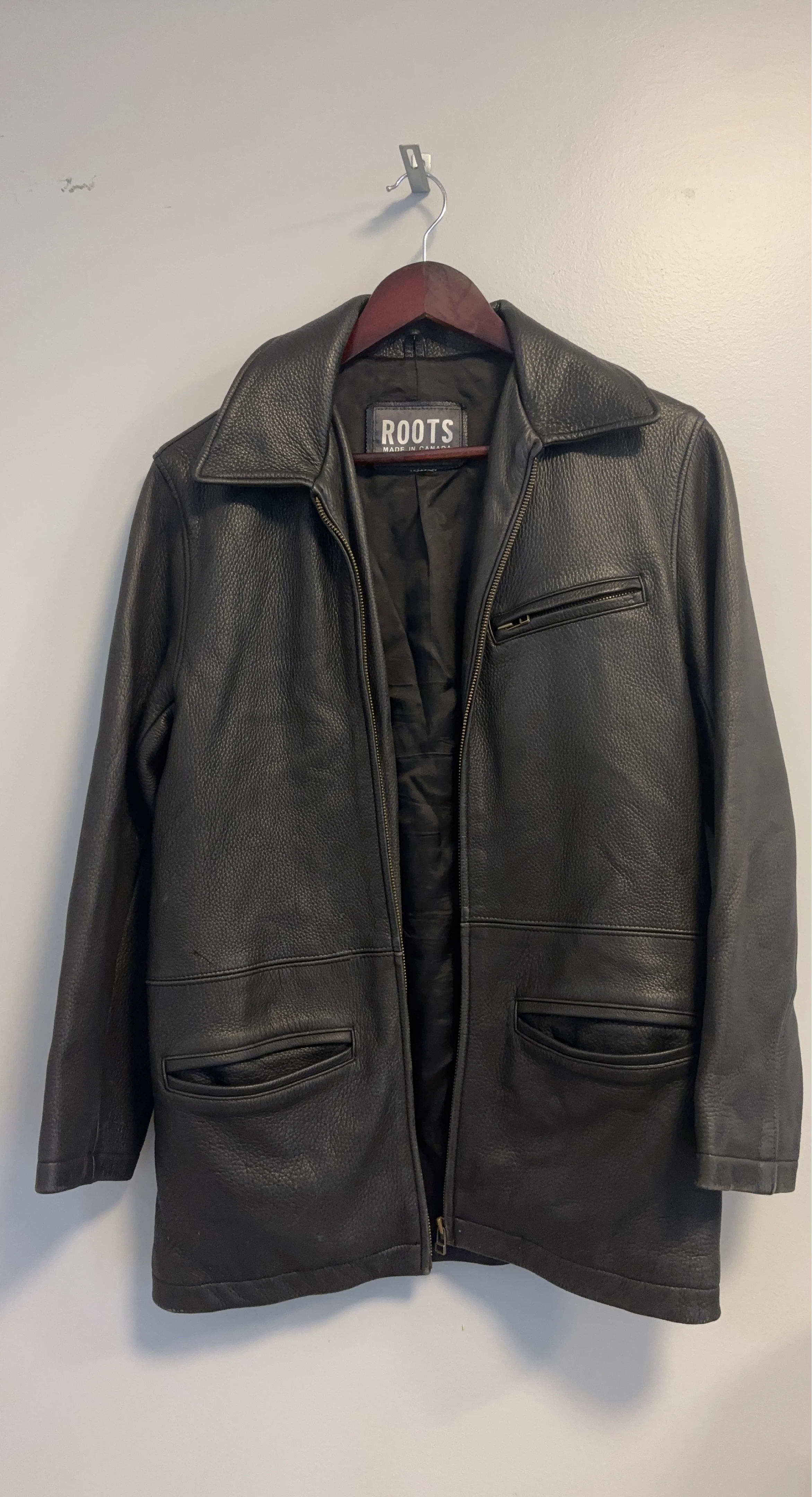 Women small Roots Leather Jacket