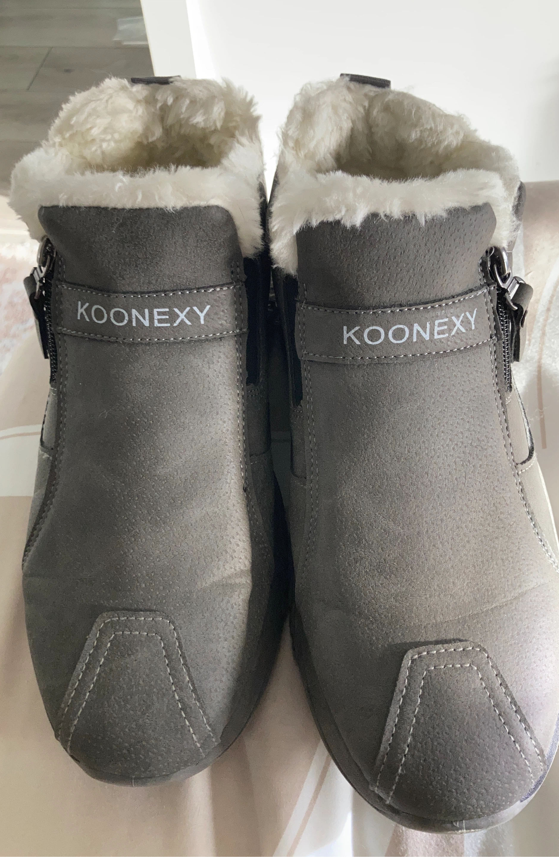 KOONEXY Women's Grey Fur Lined Winter Boots