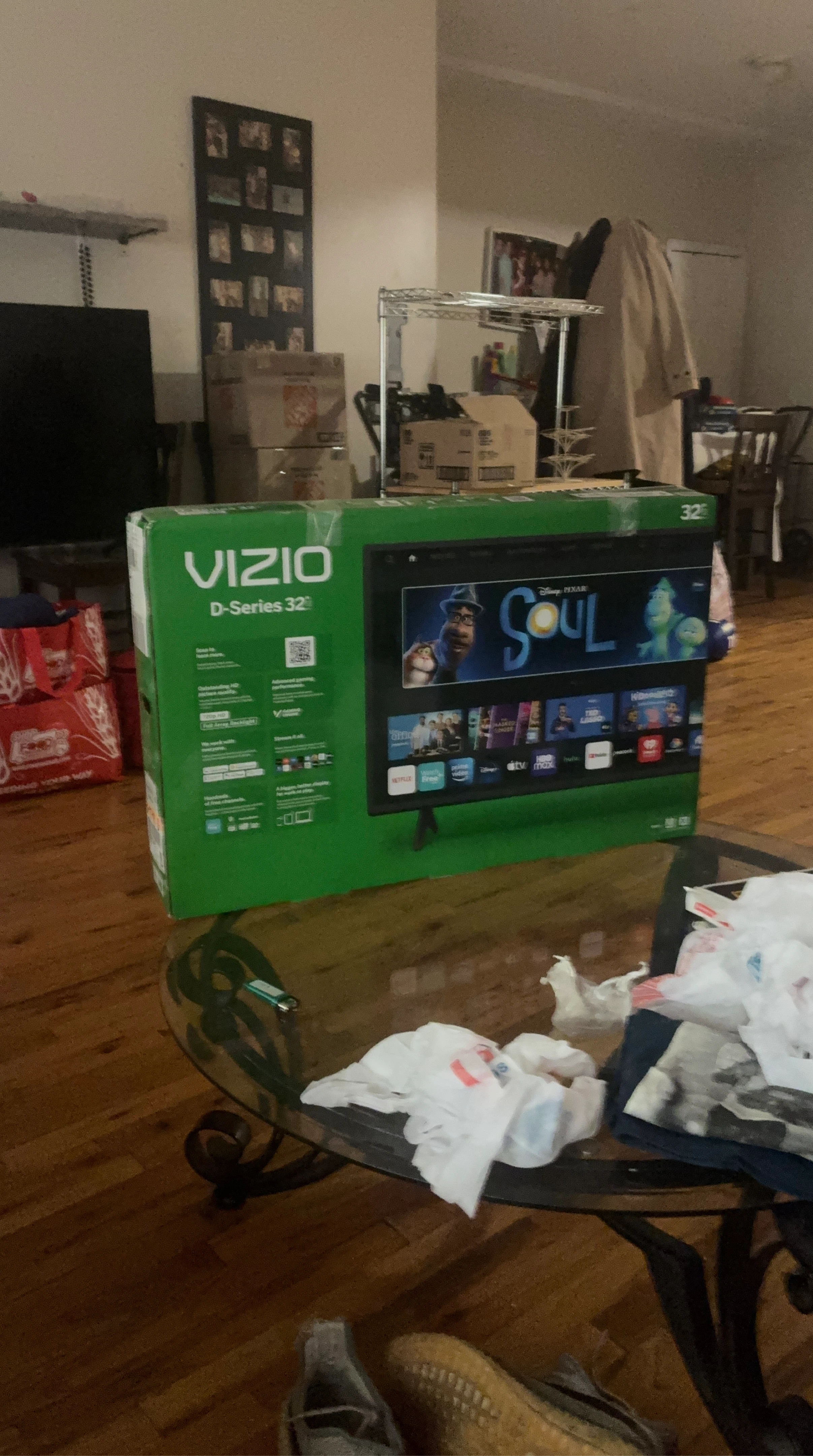 VIZIO 32" D-Series Smart HD TV
