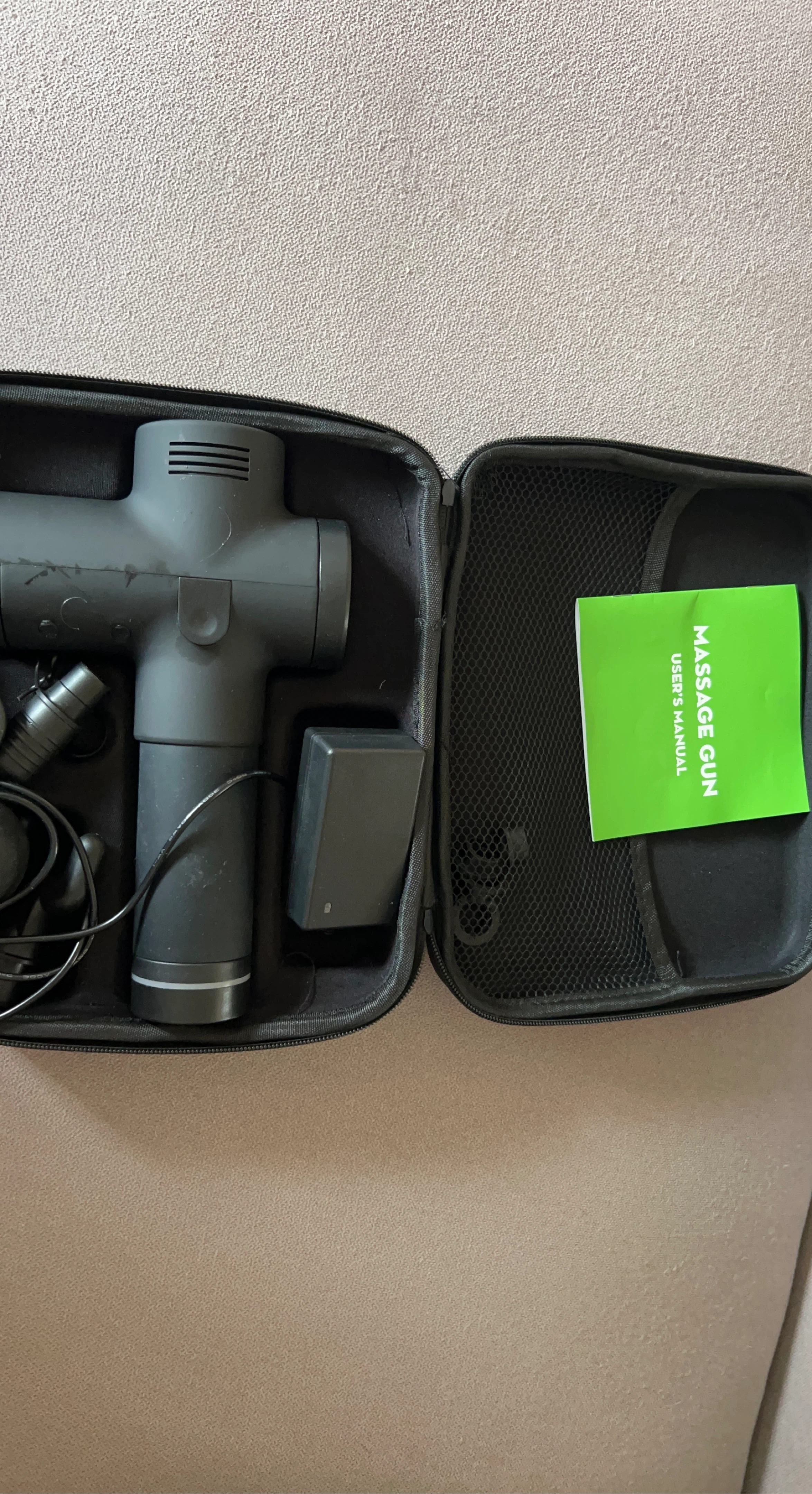 🌱 Massage Gun with Carrying Case and User Manual