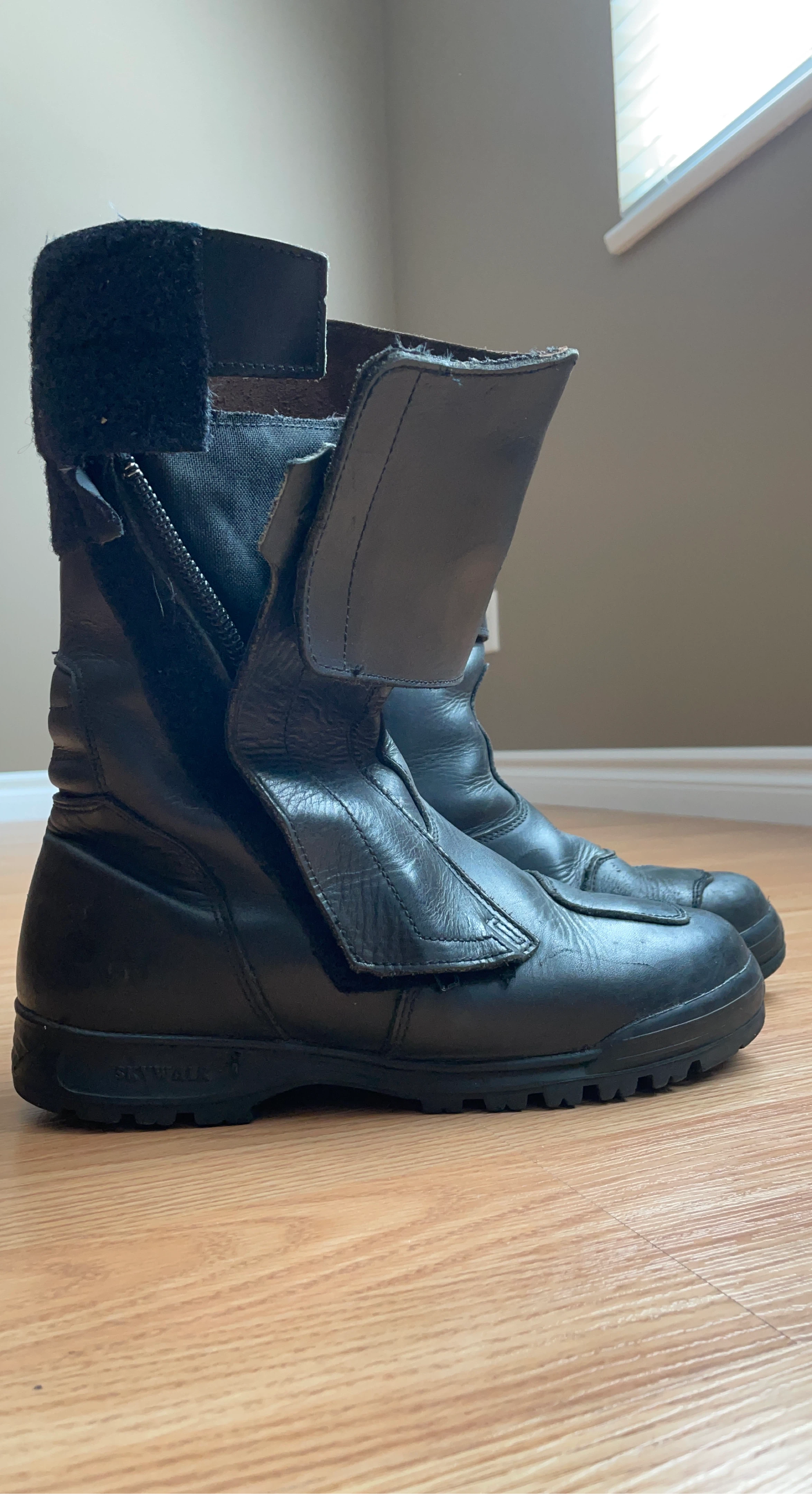 Cambrelle lined, skywalk sole, motorcycle Boots