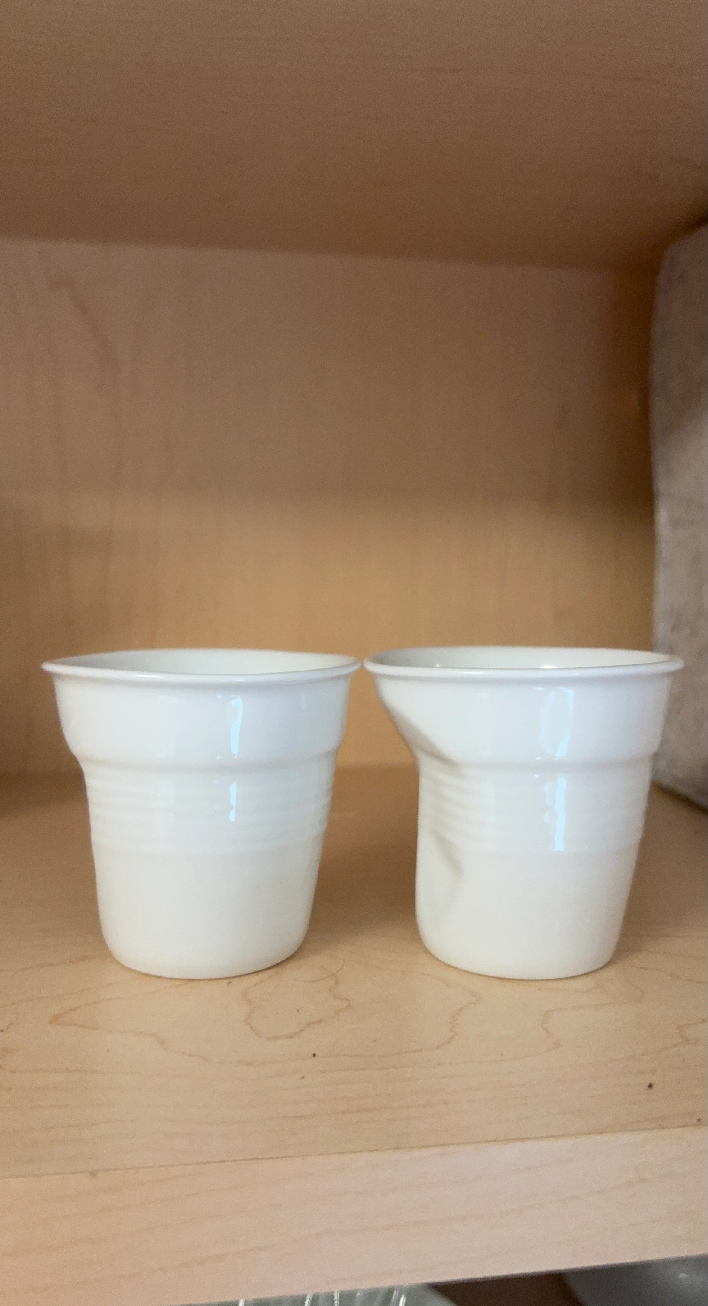 Set of 2 White Ceramic Ramekins