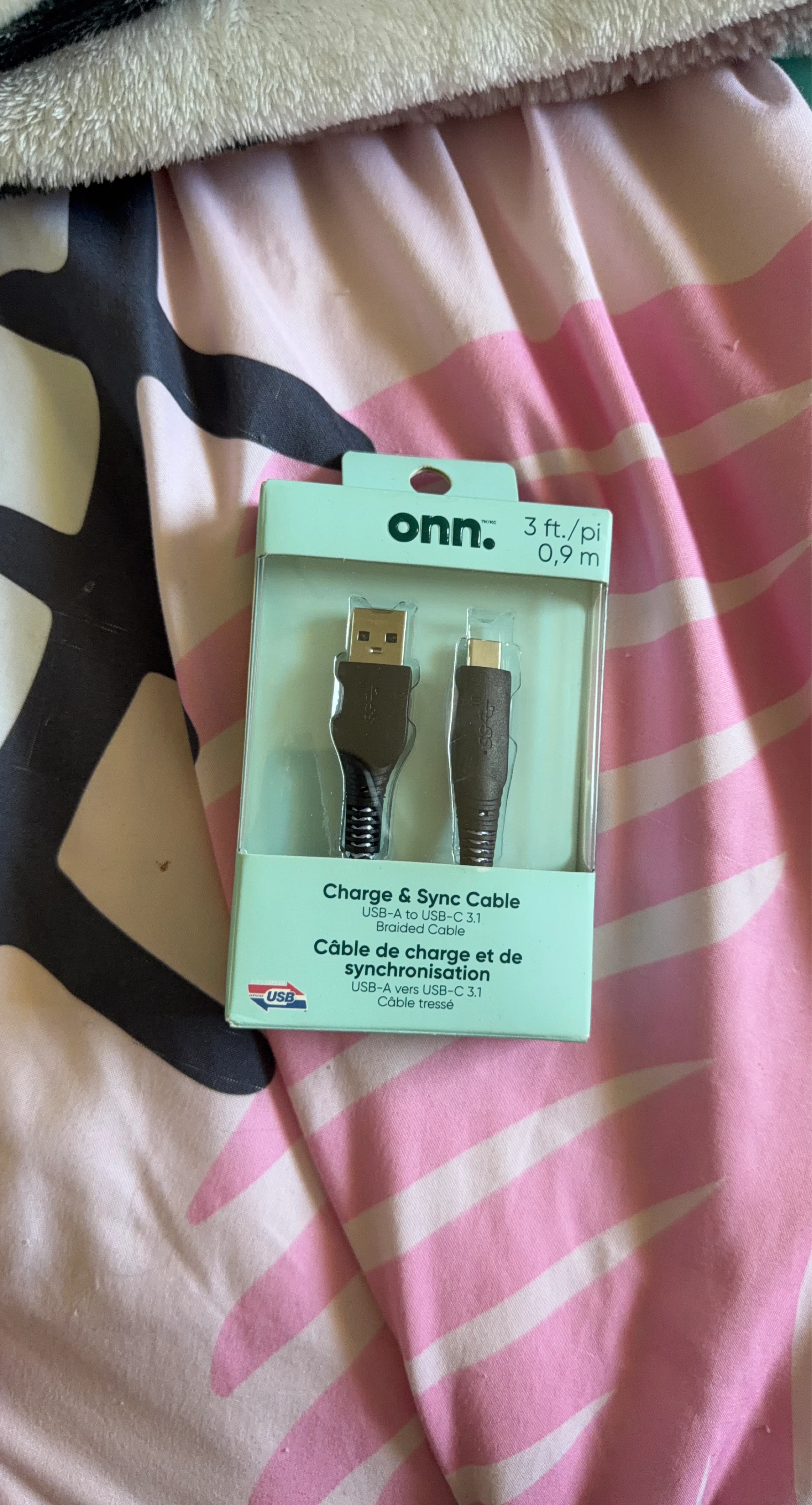 Onn. 3 ft USB-A to USB-C 3.1 Braided Cable