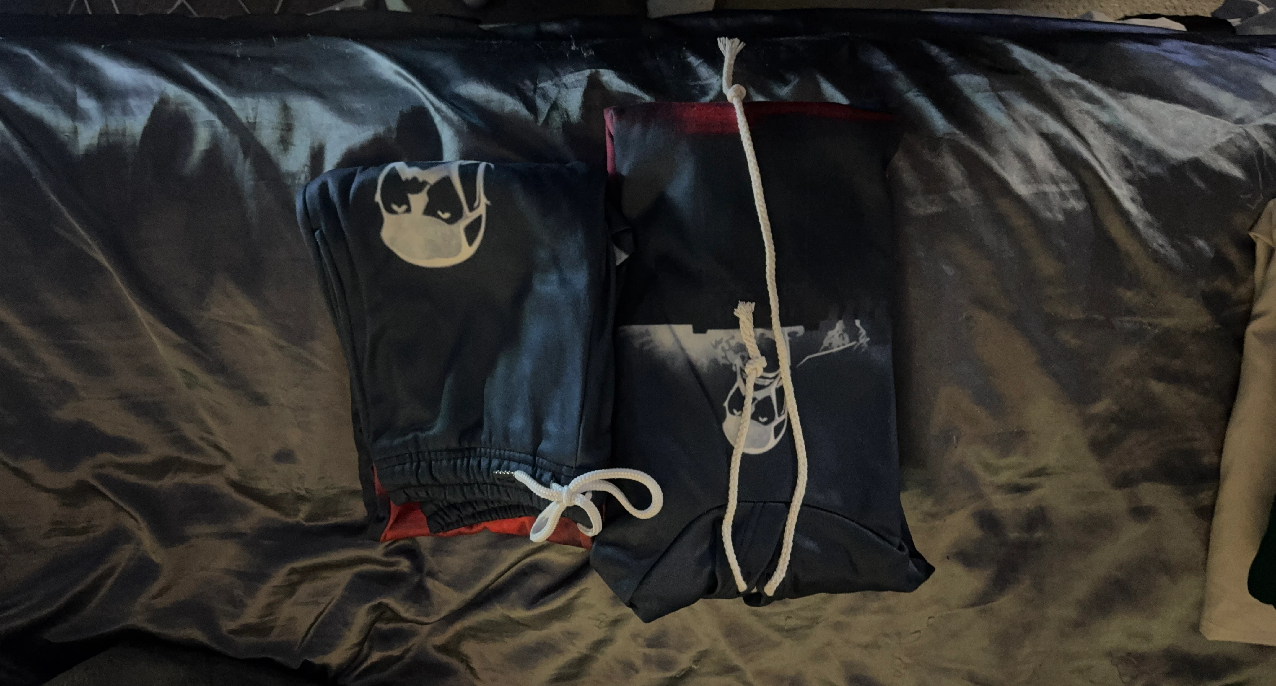 Men's Black Graphic Hoodie and Sweatpants Set