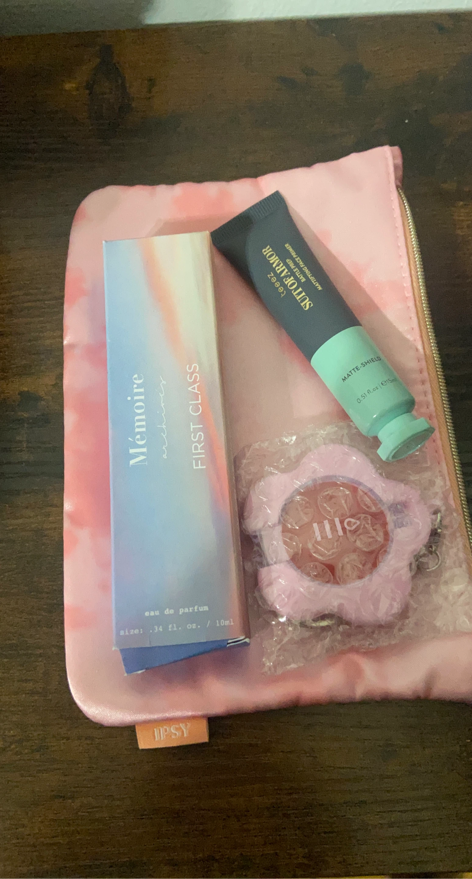 Memoire First Class Eau de Parfum & Teeez Matte Face Primer