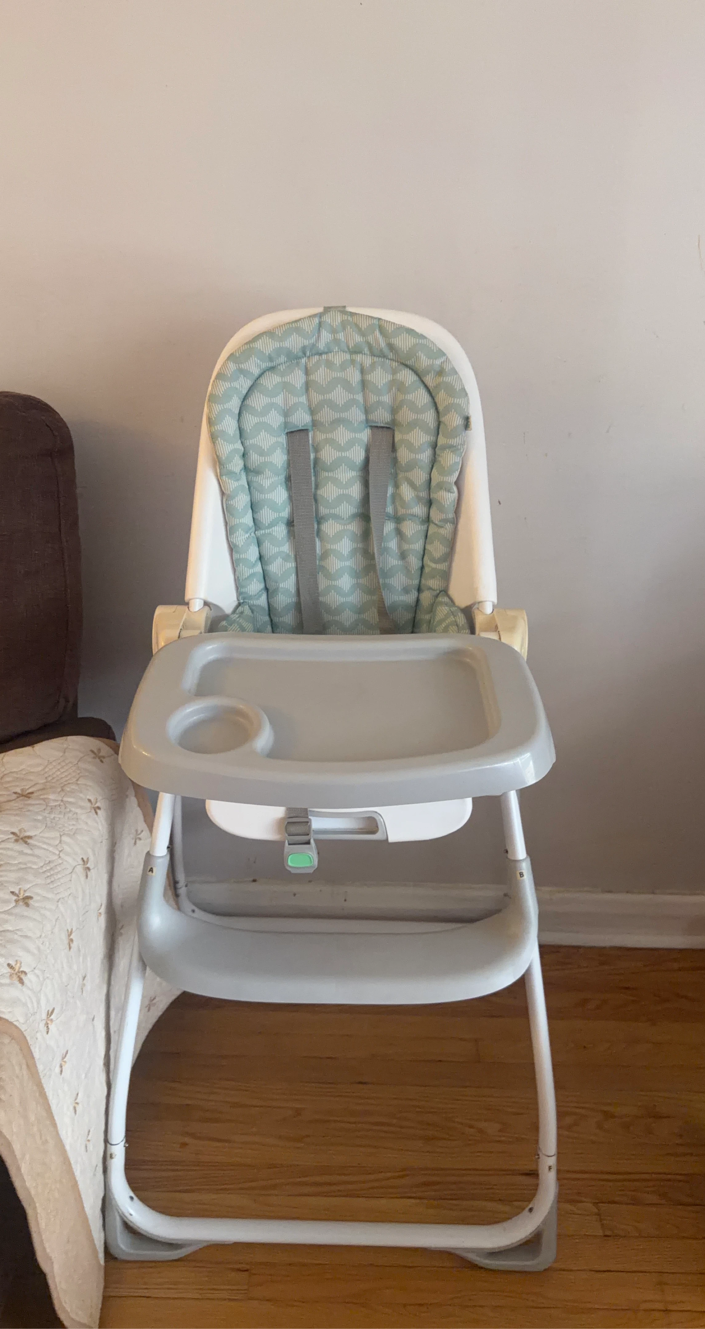 Kids Embrace High Chair