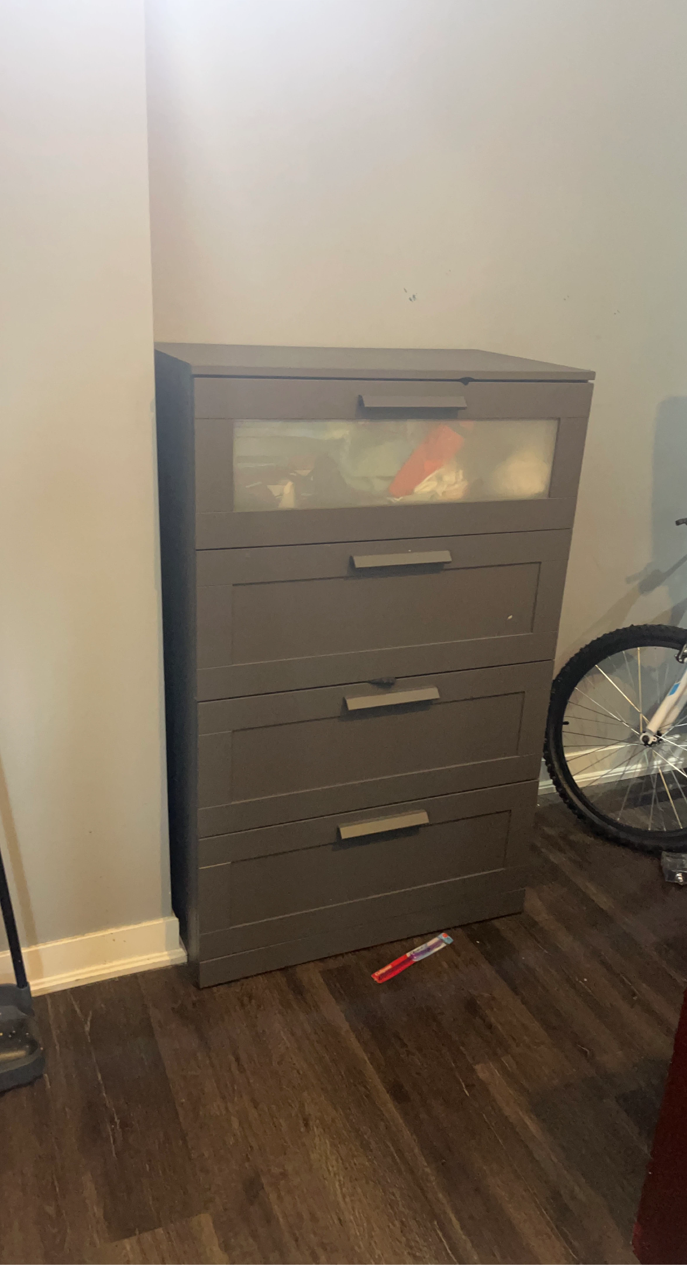 Grey 4-Drawer Dresser with Frosted Window Top